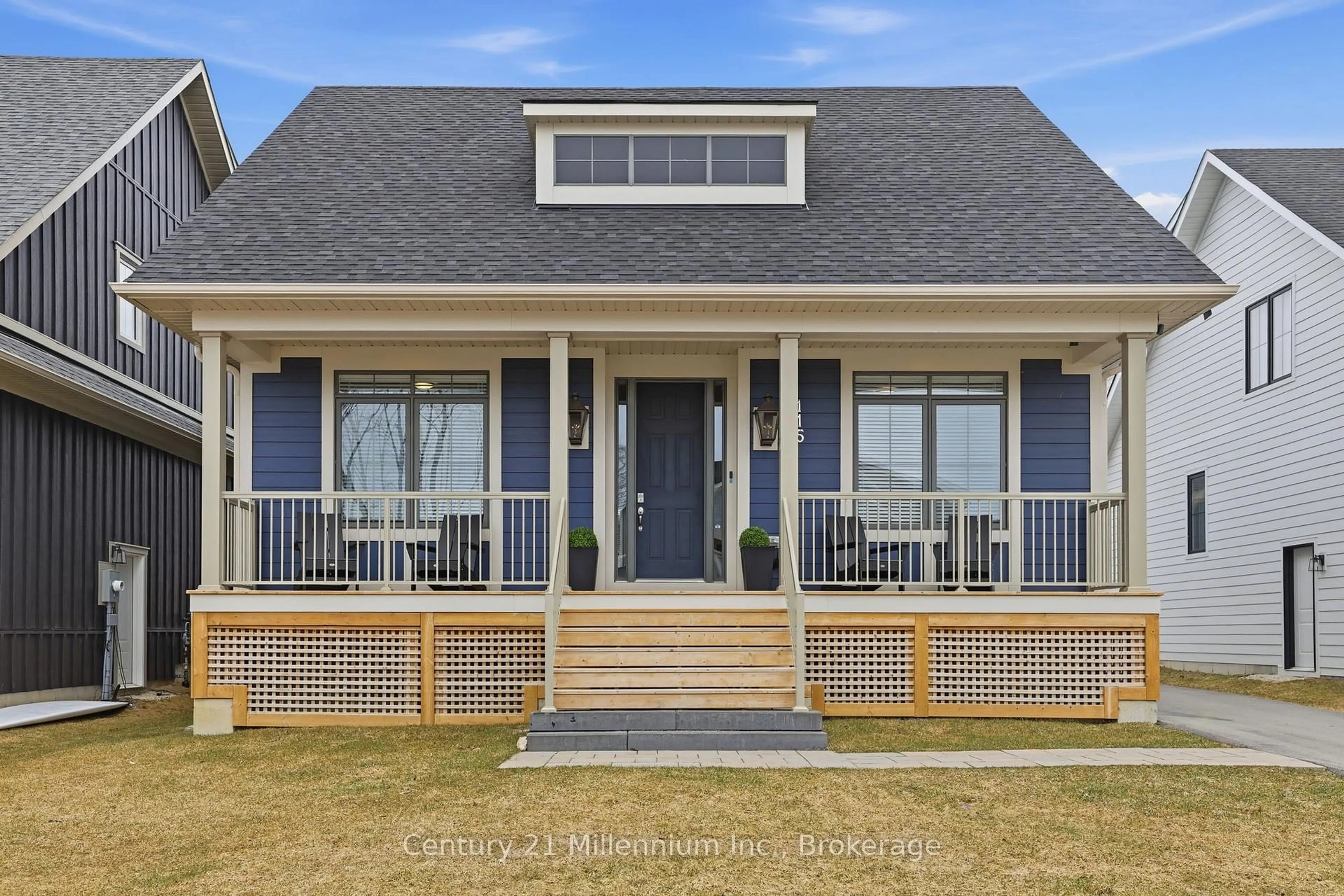 Home with vinyl exterior material, unknown for 115 Courtland St, Blue Mountains Ontario L9Y 0R4