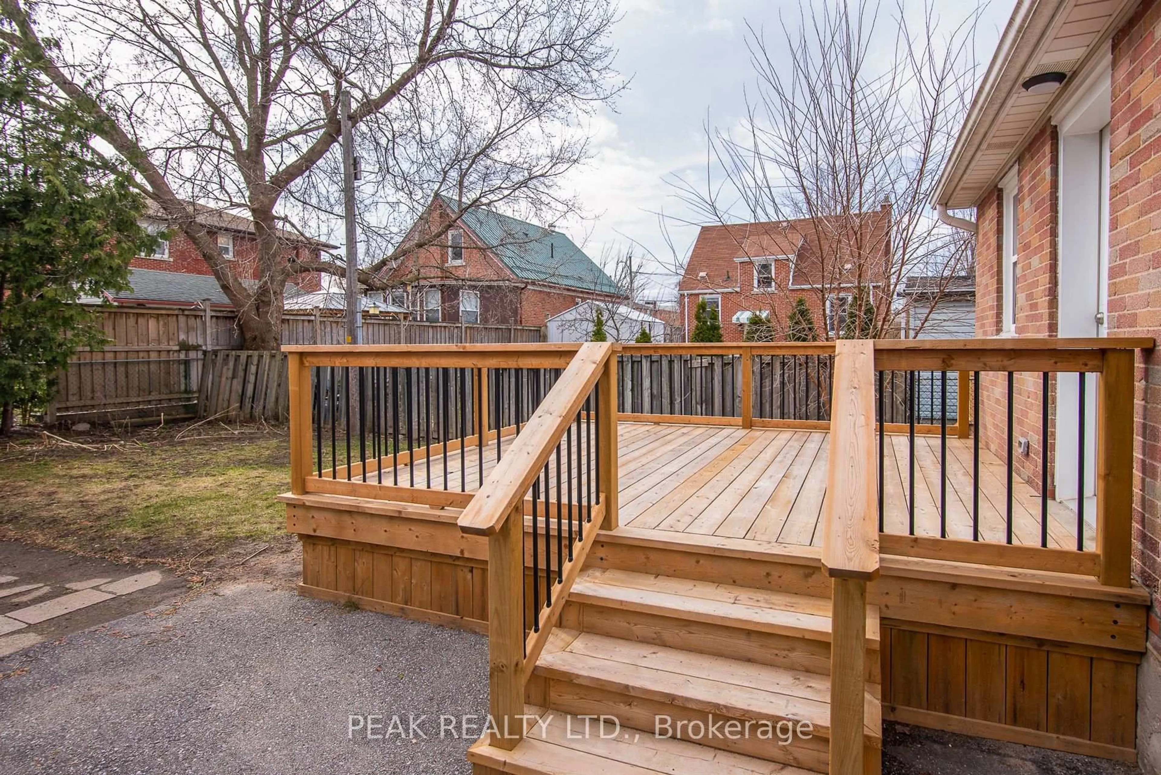 Patio, street for 525 Courtland Ave, Kitchener Ontario N2G 2W9