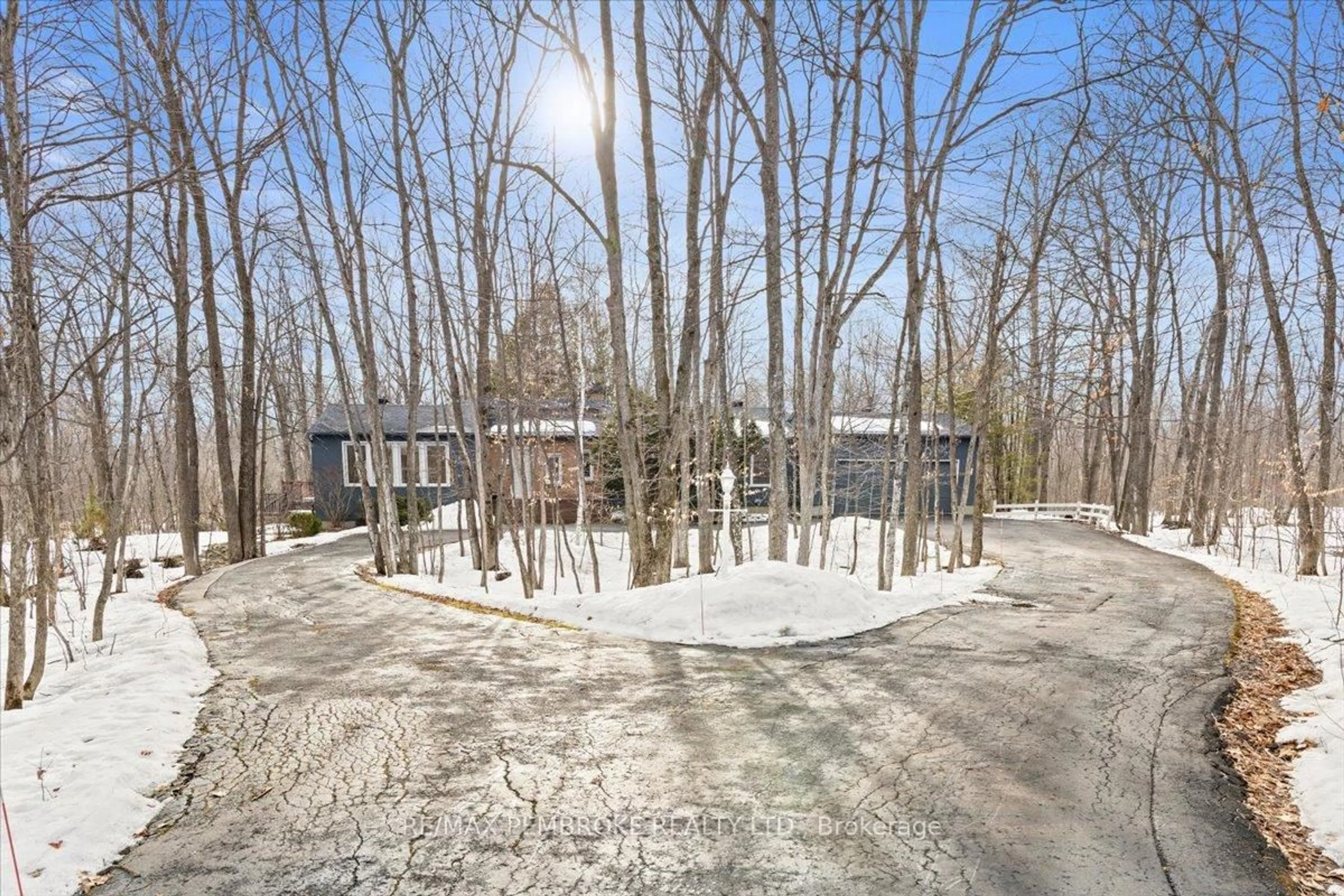 A pic from outside/outdoor area/front of a property/back of a property/a pic from drone, forest/trees view for 1235 MILLBURN Cres, Cumberland Ontario K4C 1C9