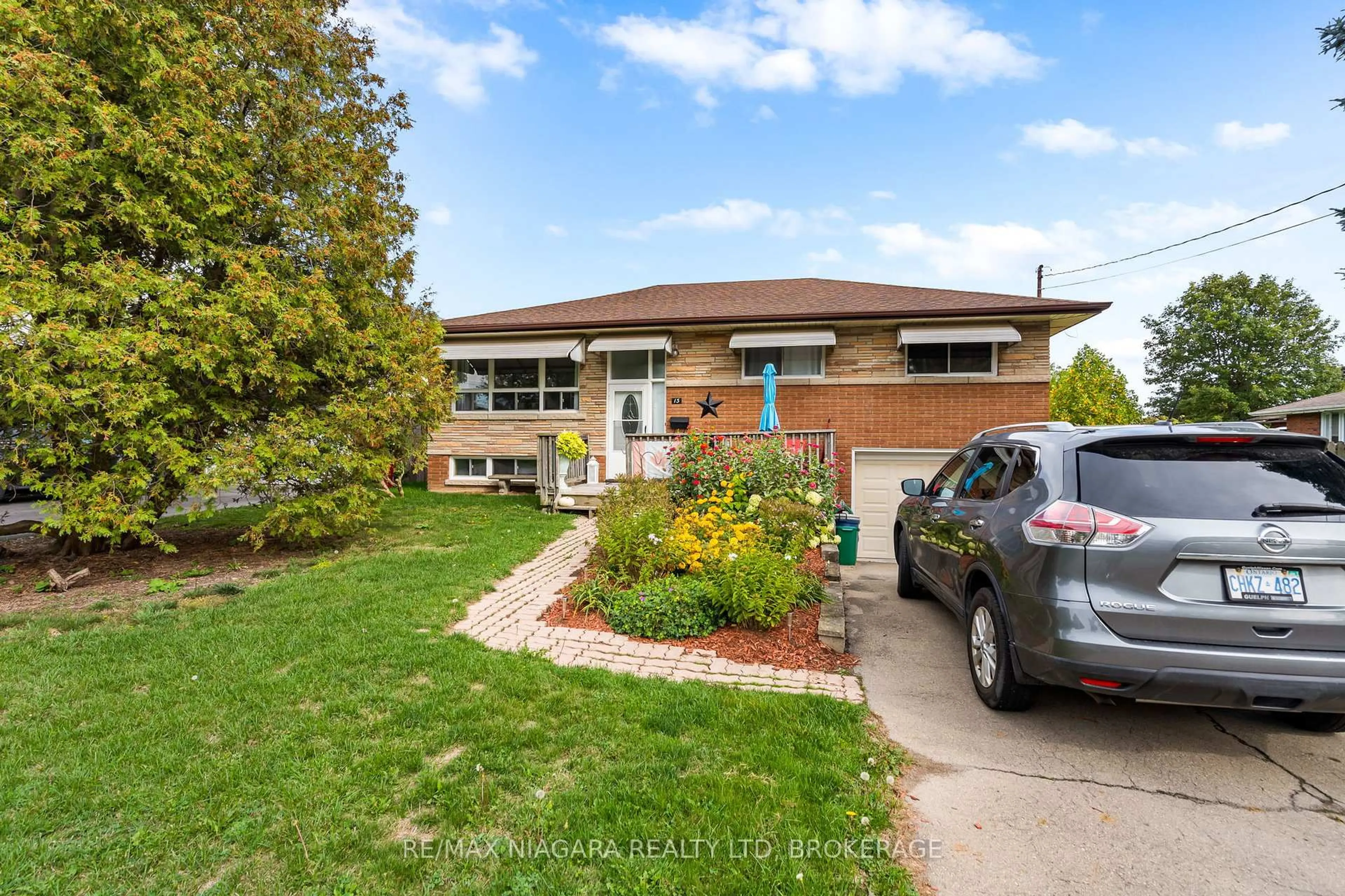 Home with brick exterior material, street for 13 RIDGEWOOD Ave, Port Colborne Ontario L3K 5N5