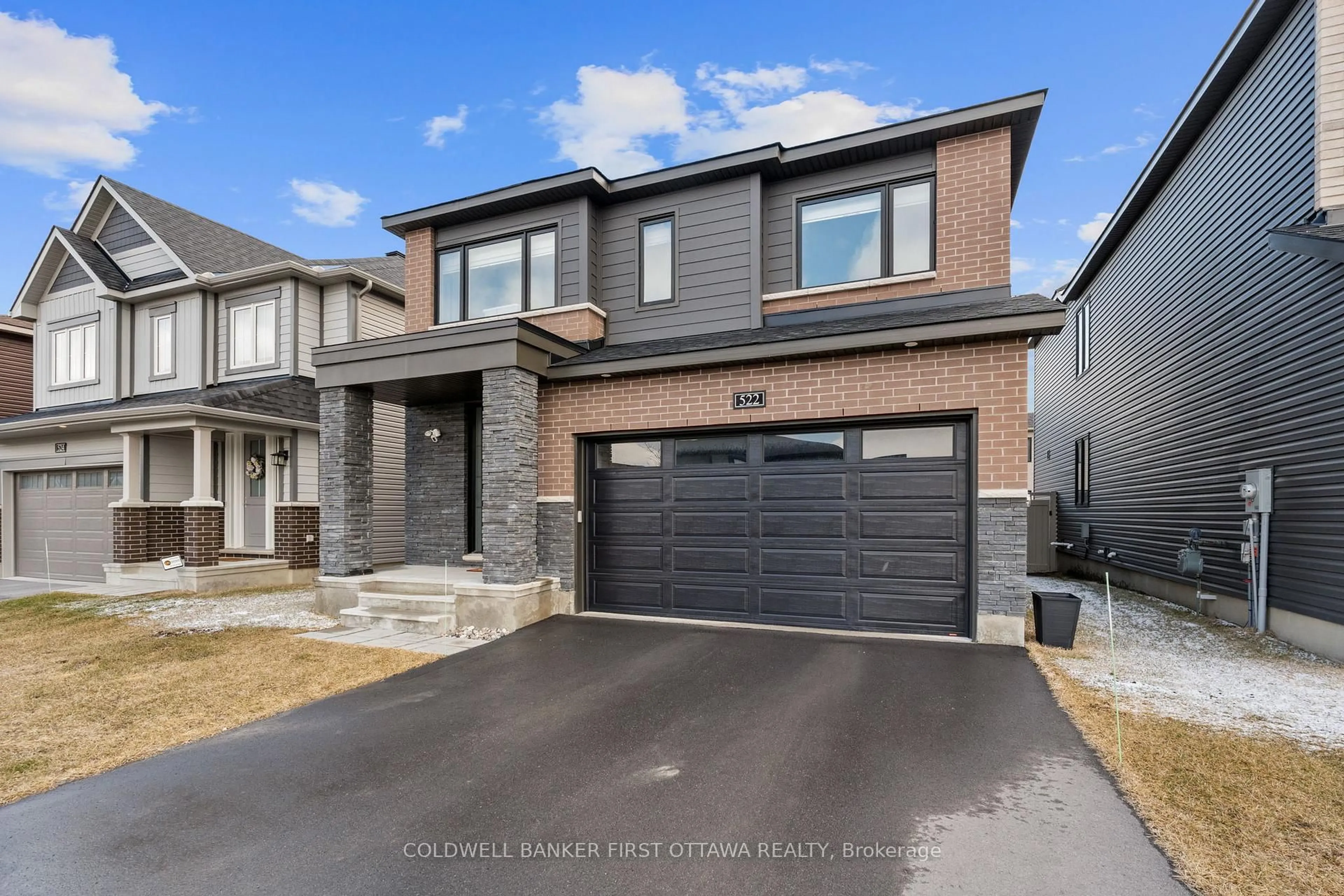 Home with brick exterior material, street for 522 Anchor Circ, Manotick Ontario K2B 7Z5