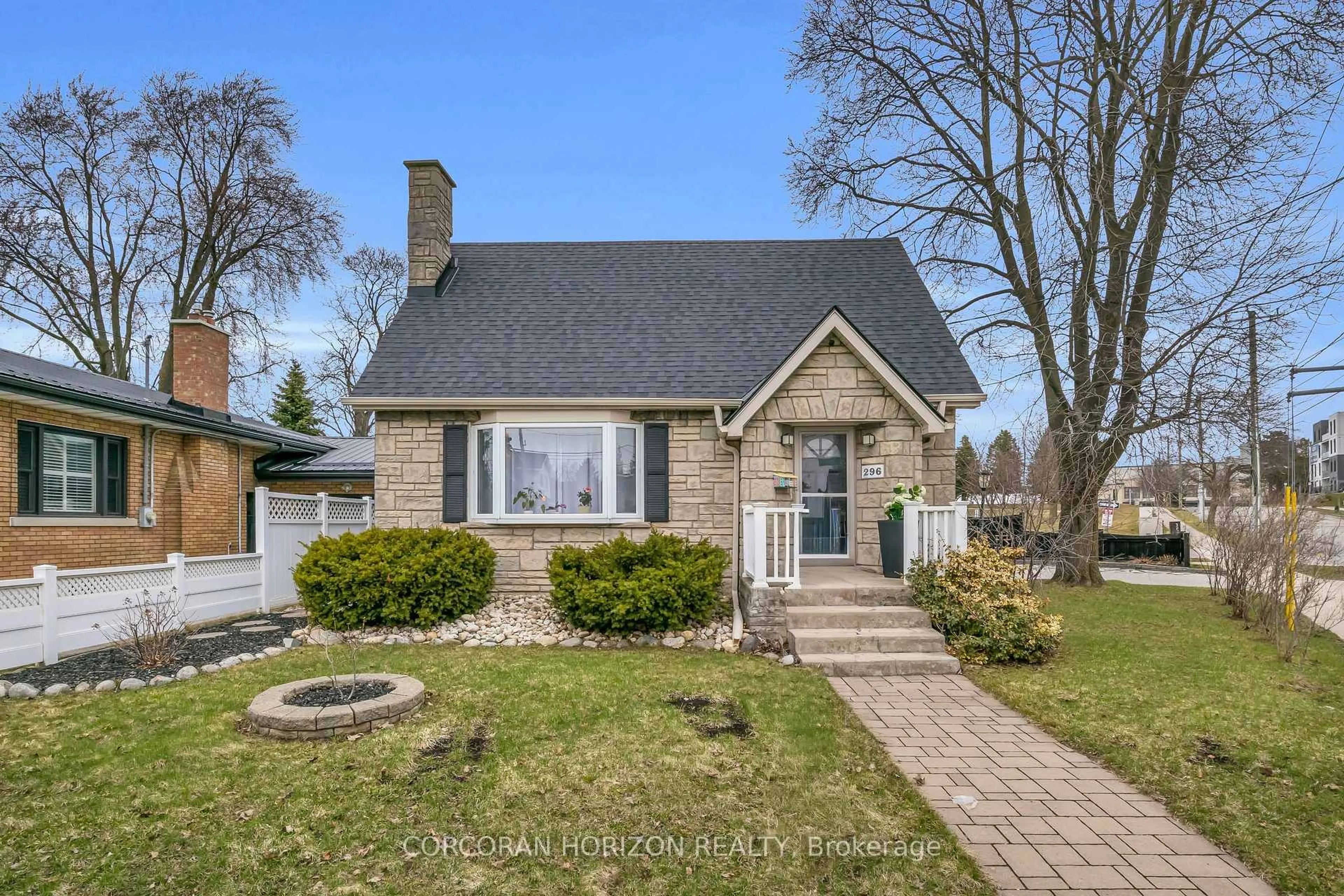 Home with brick exterior material, street for 296 Weber St, Kitchener Ontario N2H 1G2