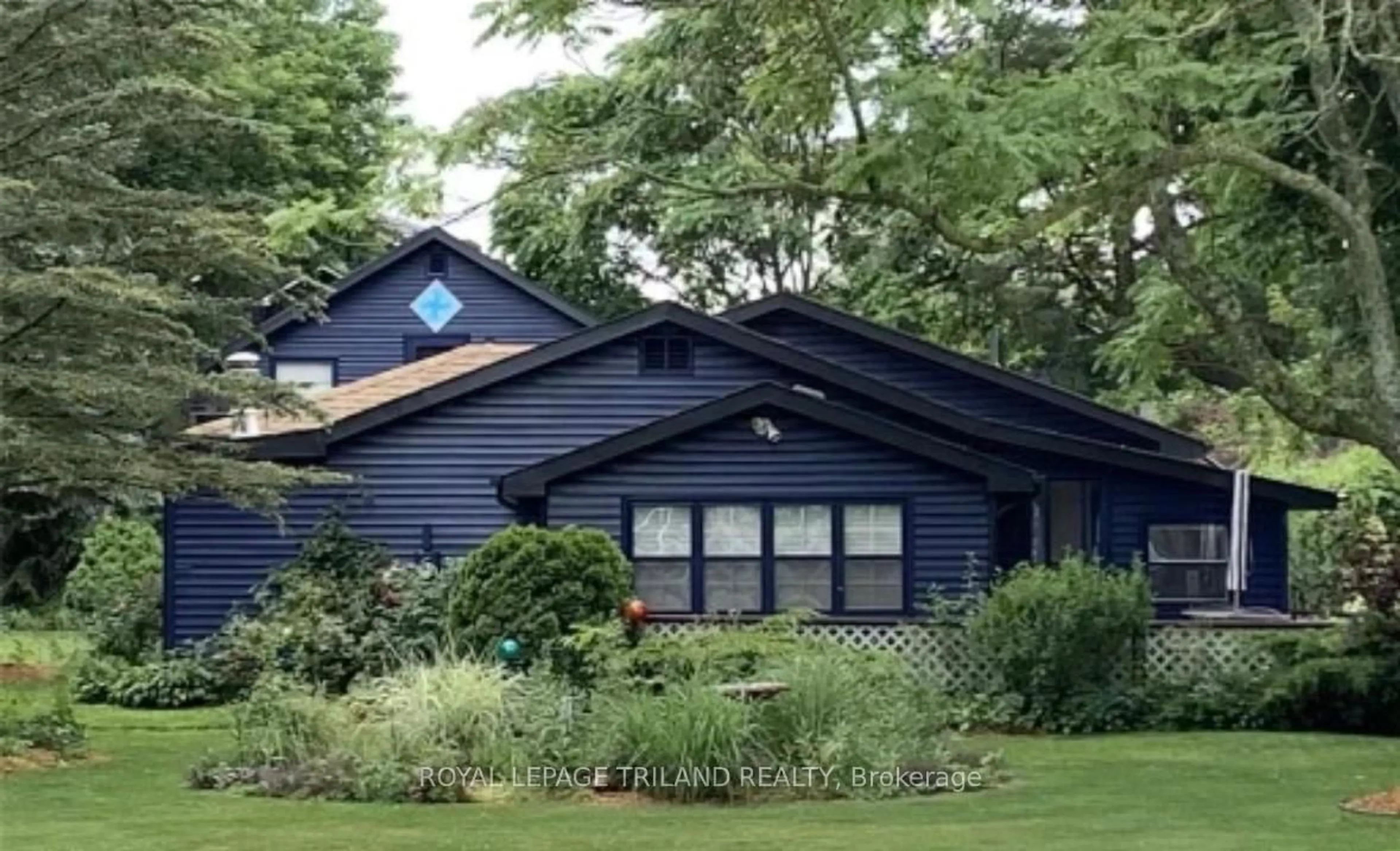 Home with vinyl exterior material, street for 7575 Biddulph St, Lambton Shores Ontario N0M 2L0