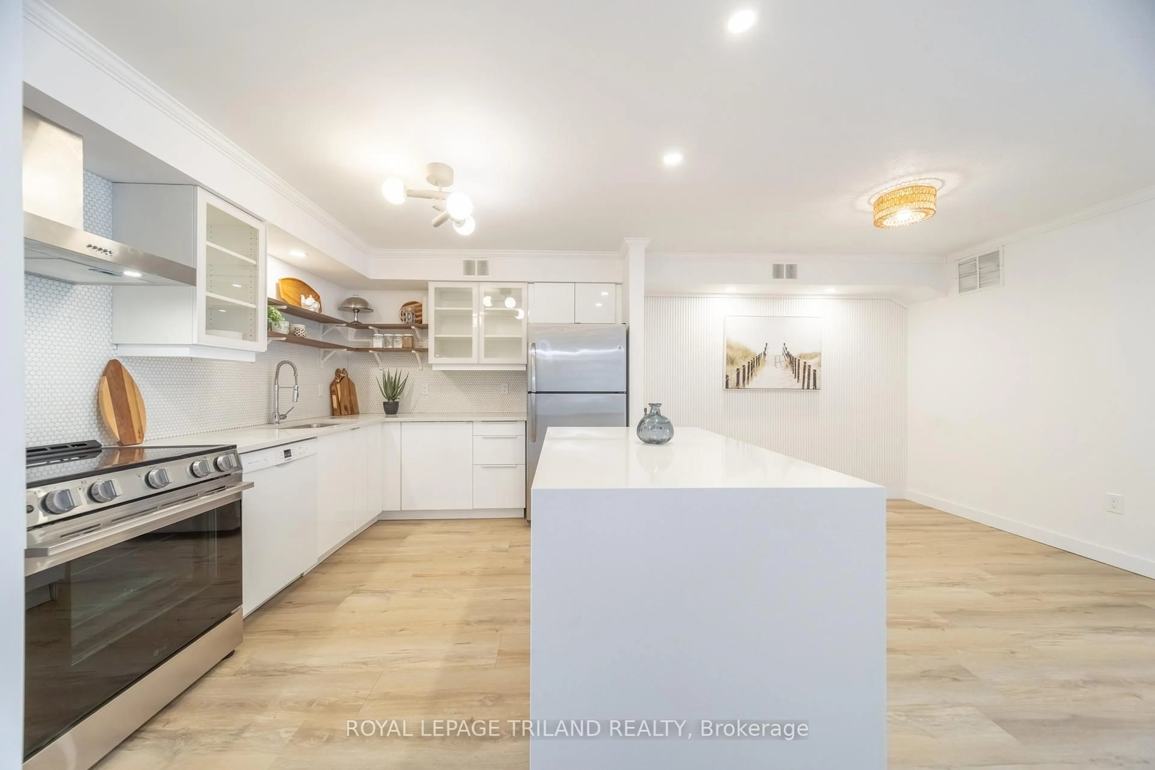 Open concept kitchen, unknown for 8 Oak St #7, Lambton Shores Ontario N0M 1T0