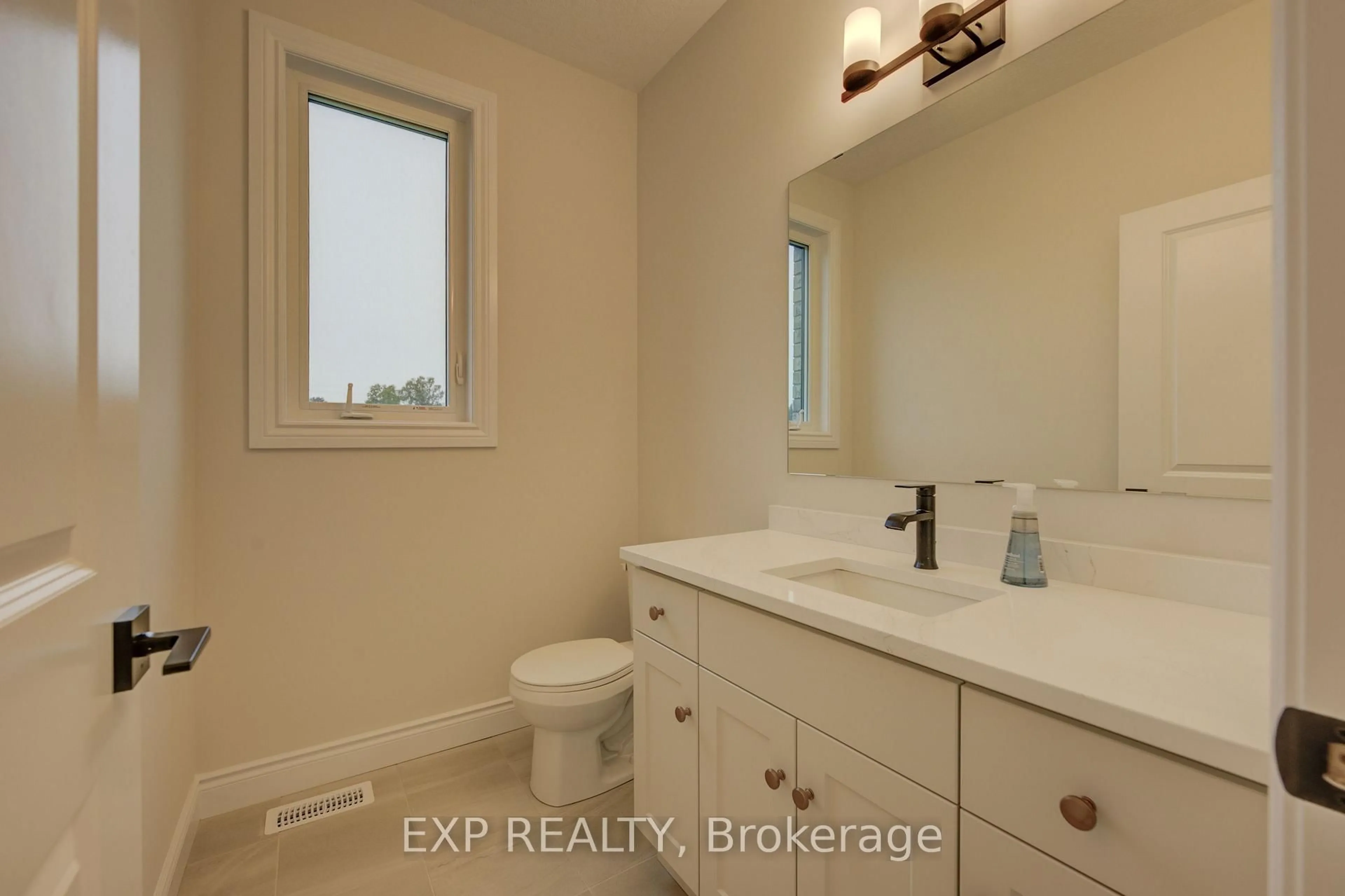 Standard bathroom, ceramic/tile floor for 30 Anne St, Minto Ontario N0G 1Z0