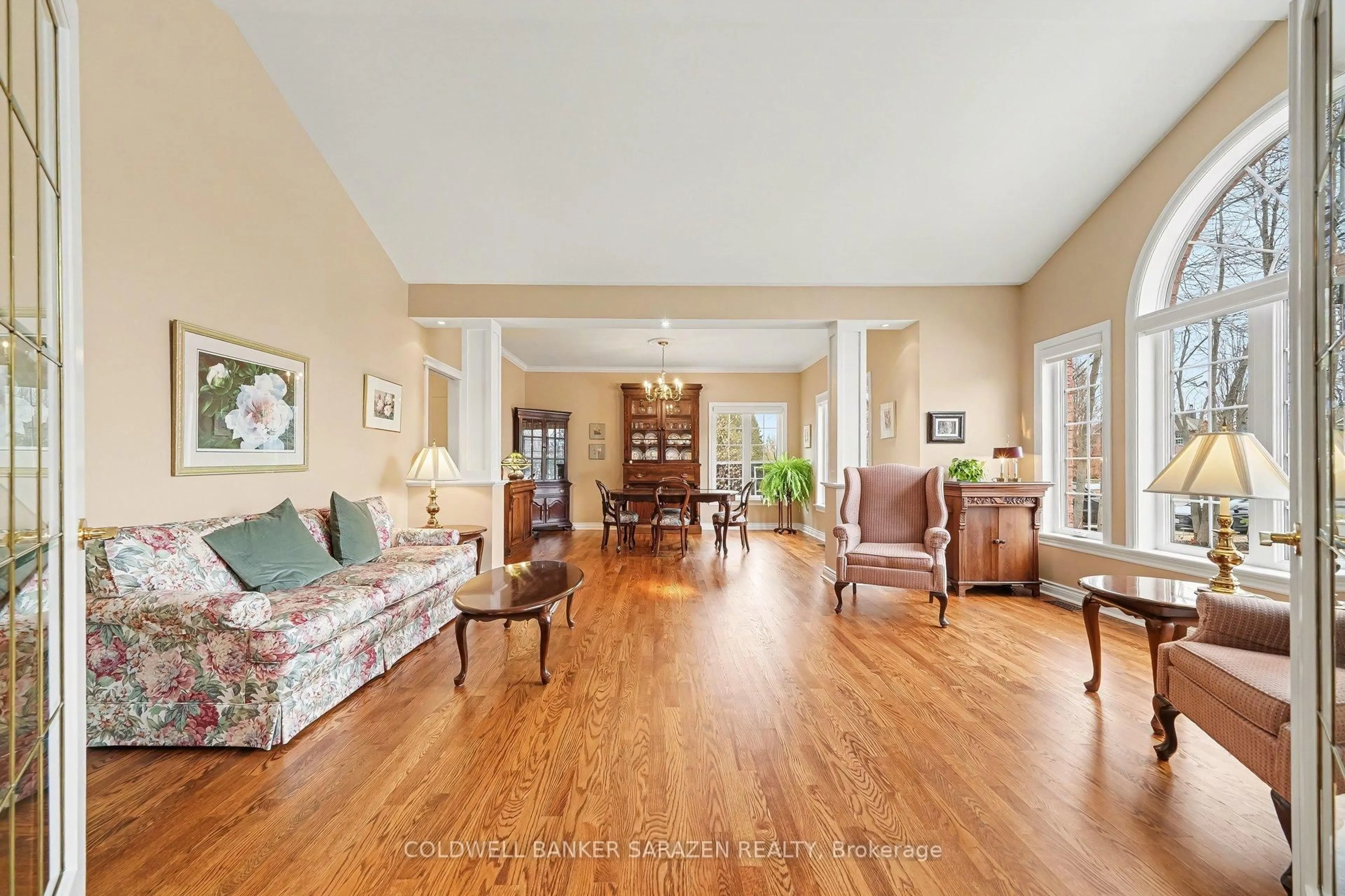 Living room with furniture, unknown for 1334 Scharfgate Dr, Ottawa Ontario K4M 1C3