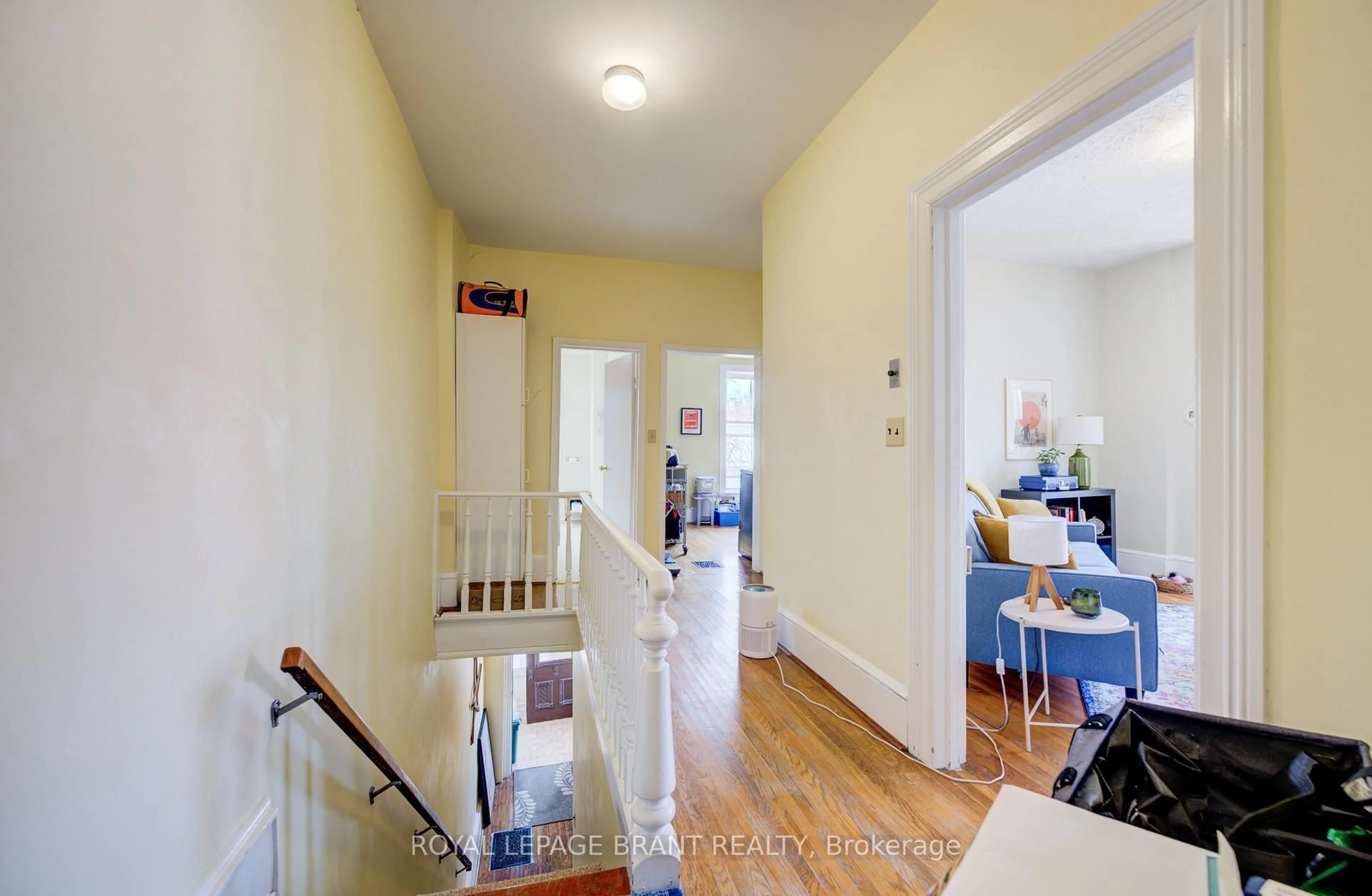 Unknown for 3 Cant Ave, Cambridge Ontario N1S 2R5