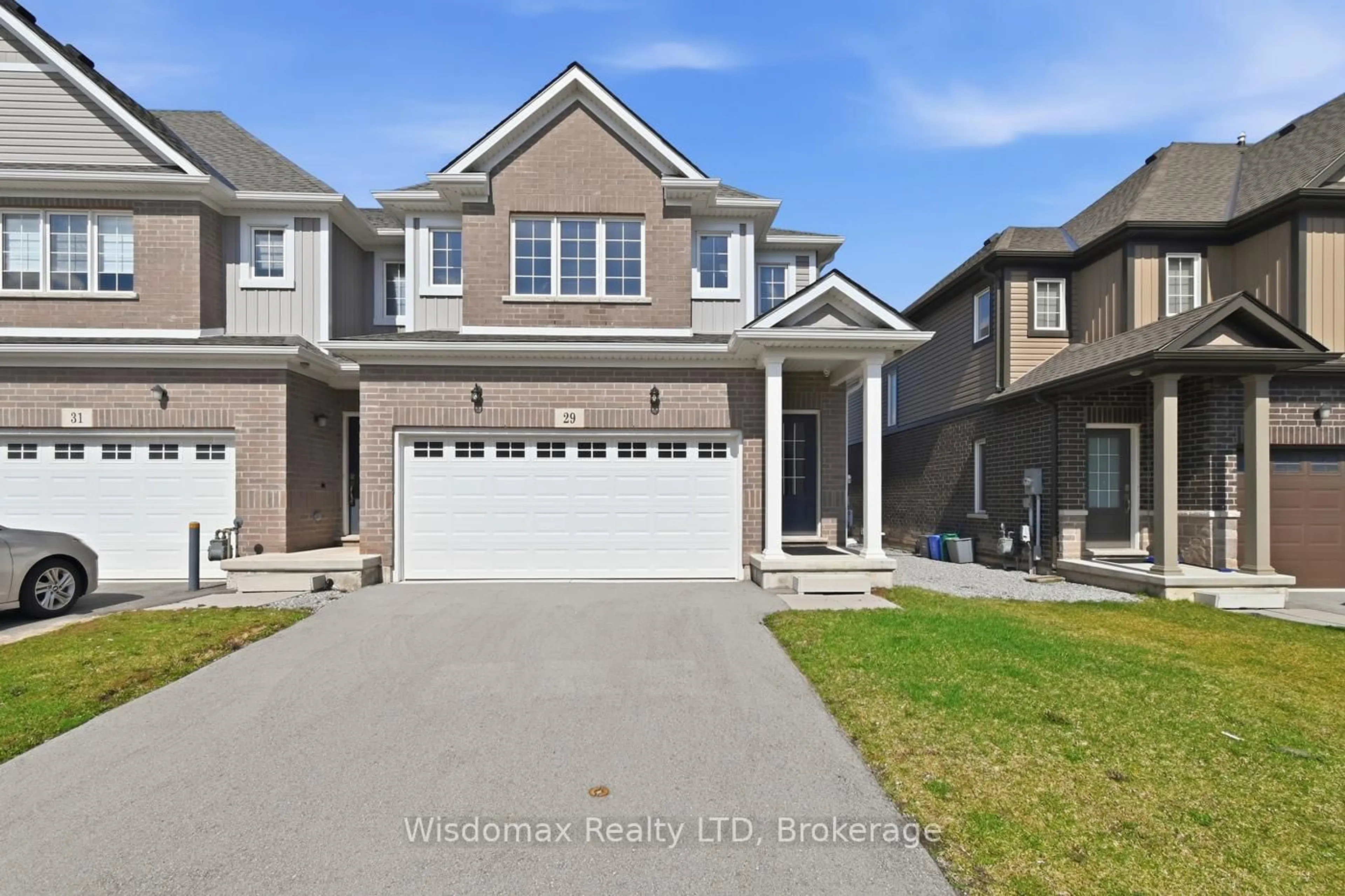Home with brick exterior material, street for 29 Bur Oak Dr, Thorold Ontario N3B 0C6