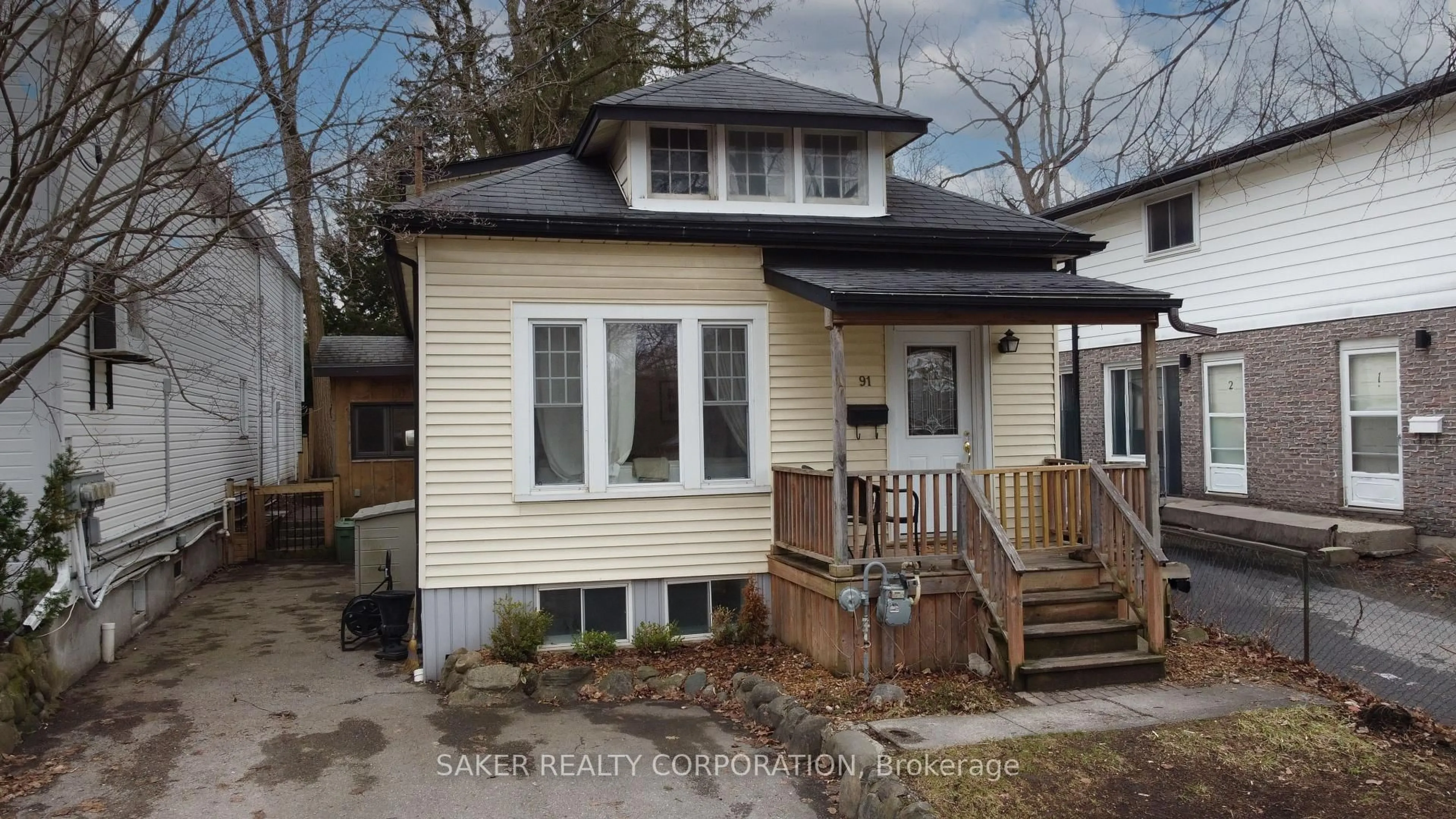 Home with vinyl exterior material, street for 91 Cartwright St, London East Ontario N6B 2W6