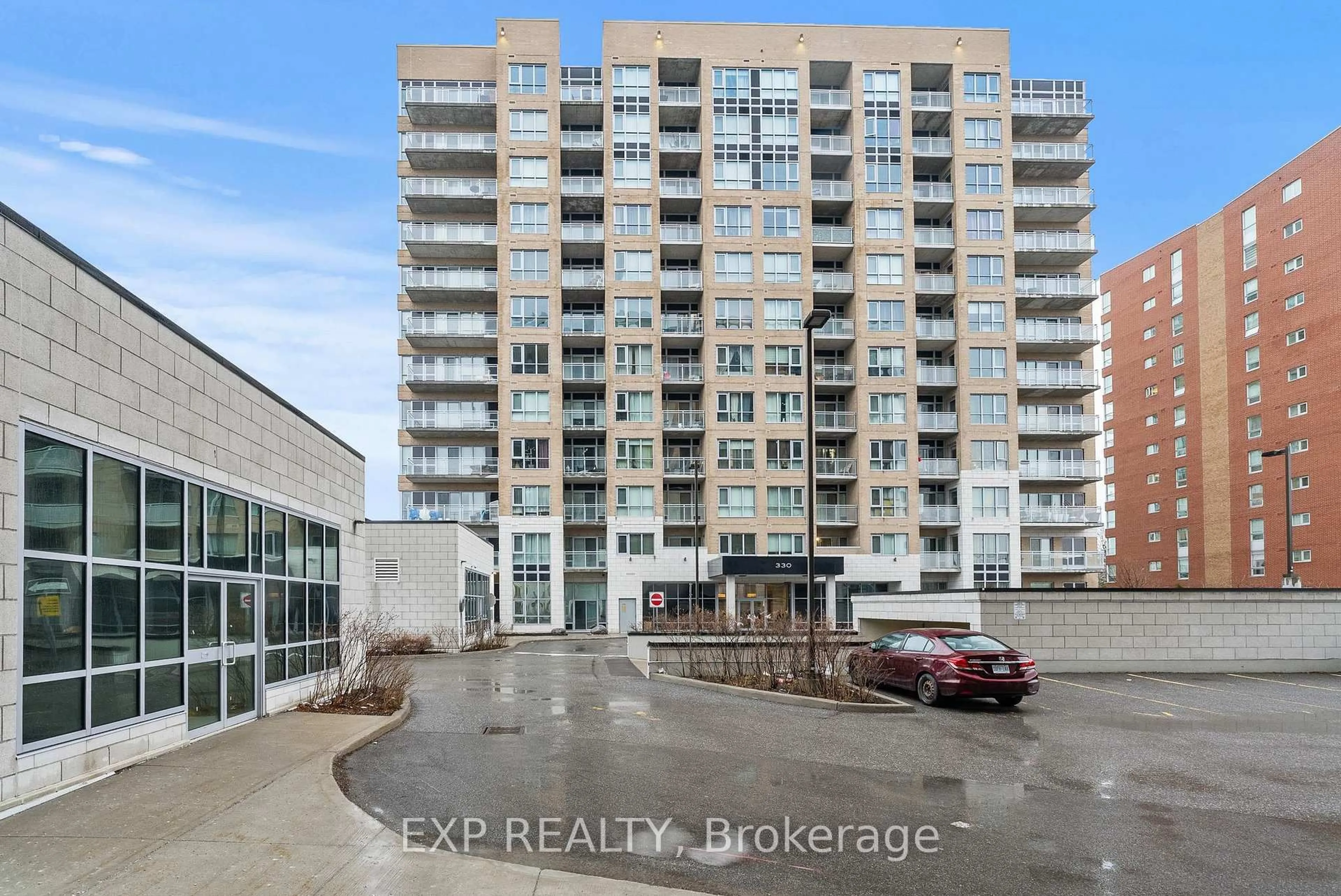 Unknown for 330 Titan Private #1006, Ottawa Ontario K2G 1G3