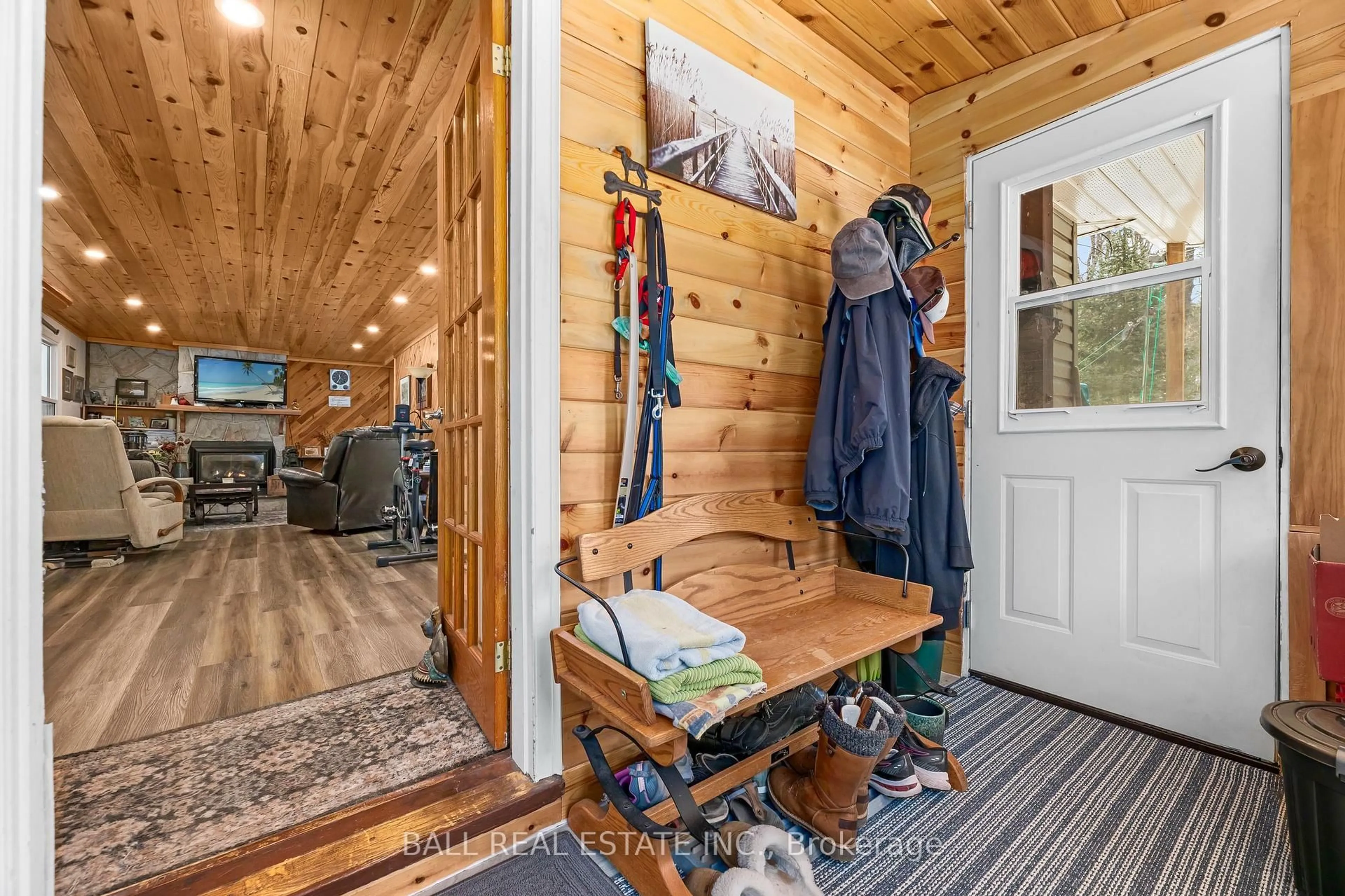 Indoor entryway for 1561 Crystal Lake Rd, Trent Lakes Ontario K0M 2A0