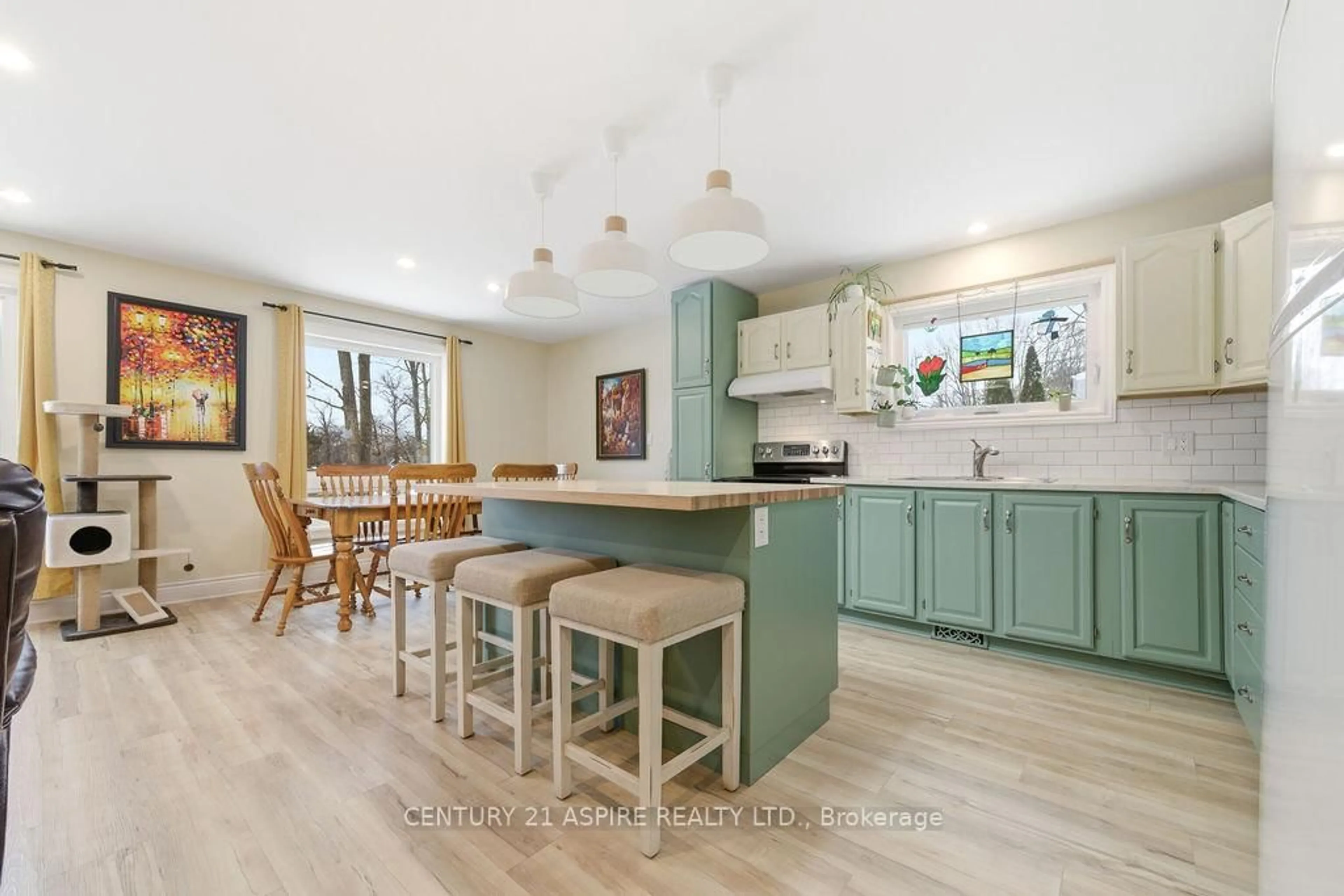 Open concept kitchen, unknown for 3 Irma St, Petawawa Ontario K8H 3M5