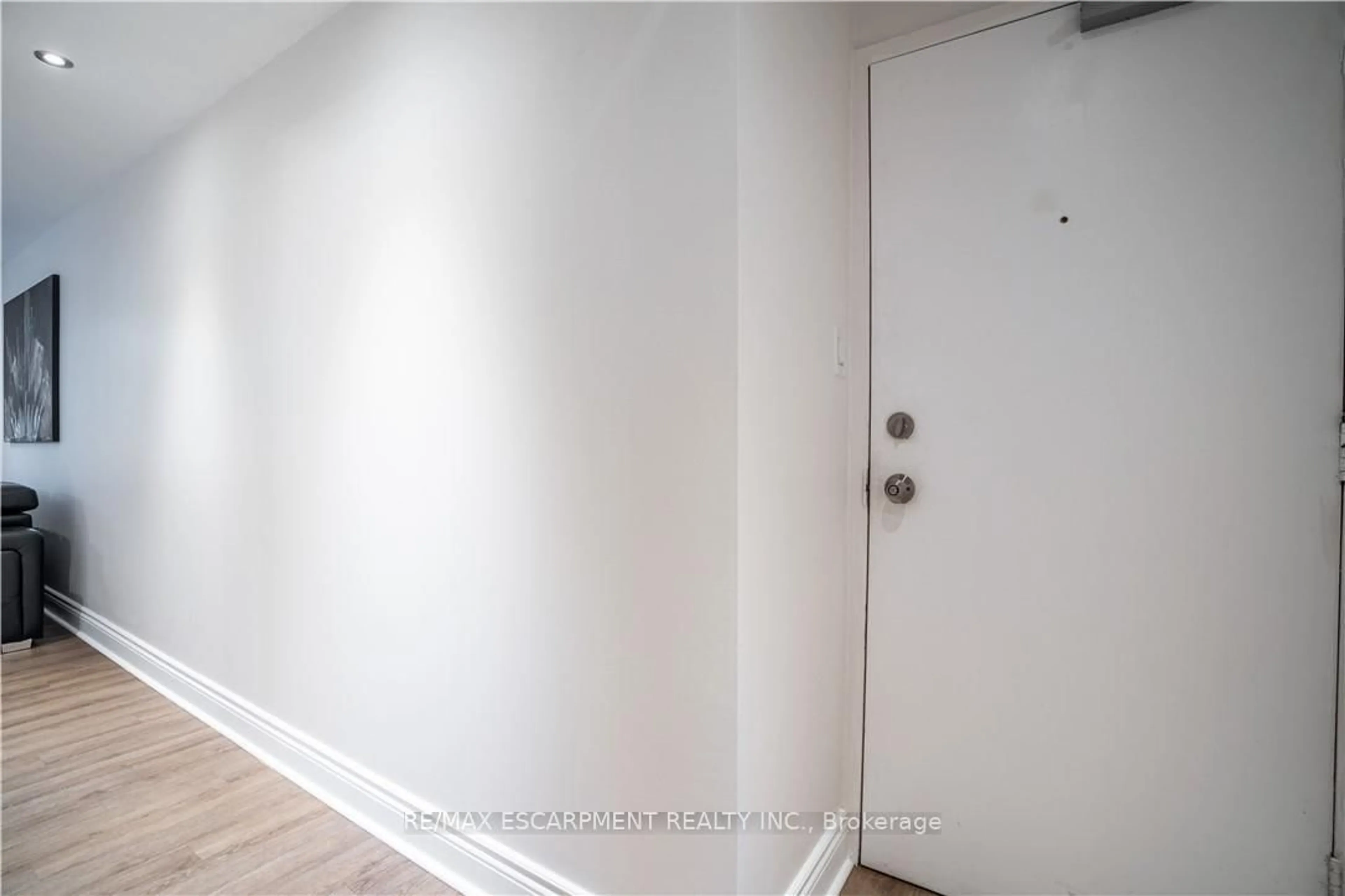 A pic of a room for 141 Catharine St #204, Hamilton Ontario L8N 2J7