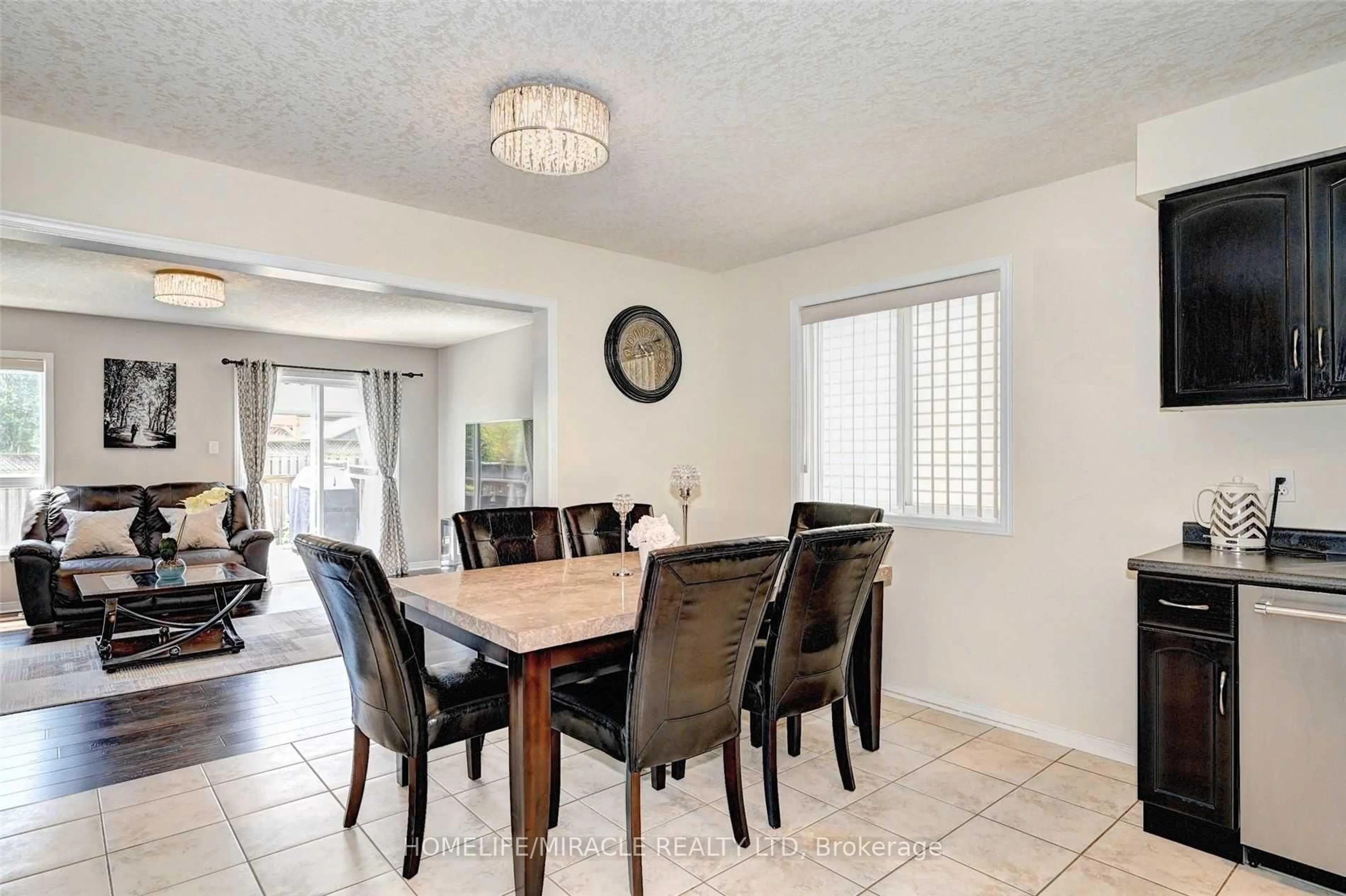 Dining room, ceramic/tile floor for 130 Upper Mercer St, Kitchener Ontario N2A 4N2