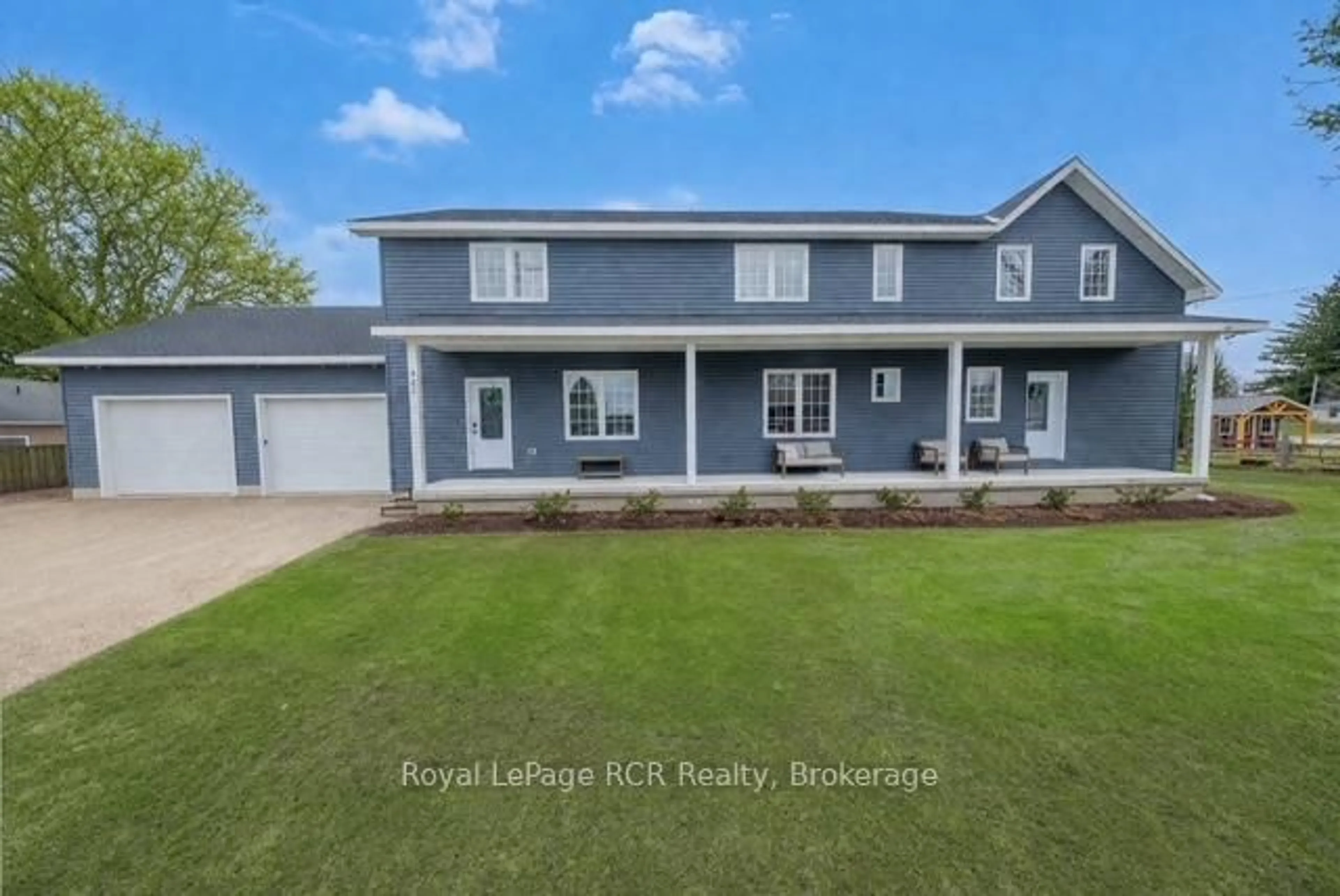 A pic from outside/outdoor area/front of a property/back of a property/a pic from drone, unknown for 482 Wolsley St, Huron-Kinloss Ontario N0G 2H0