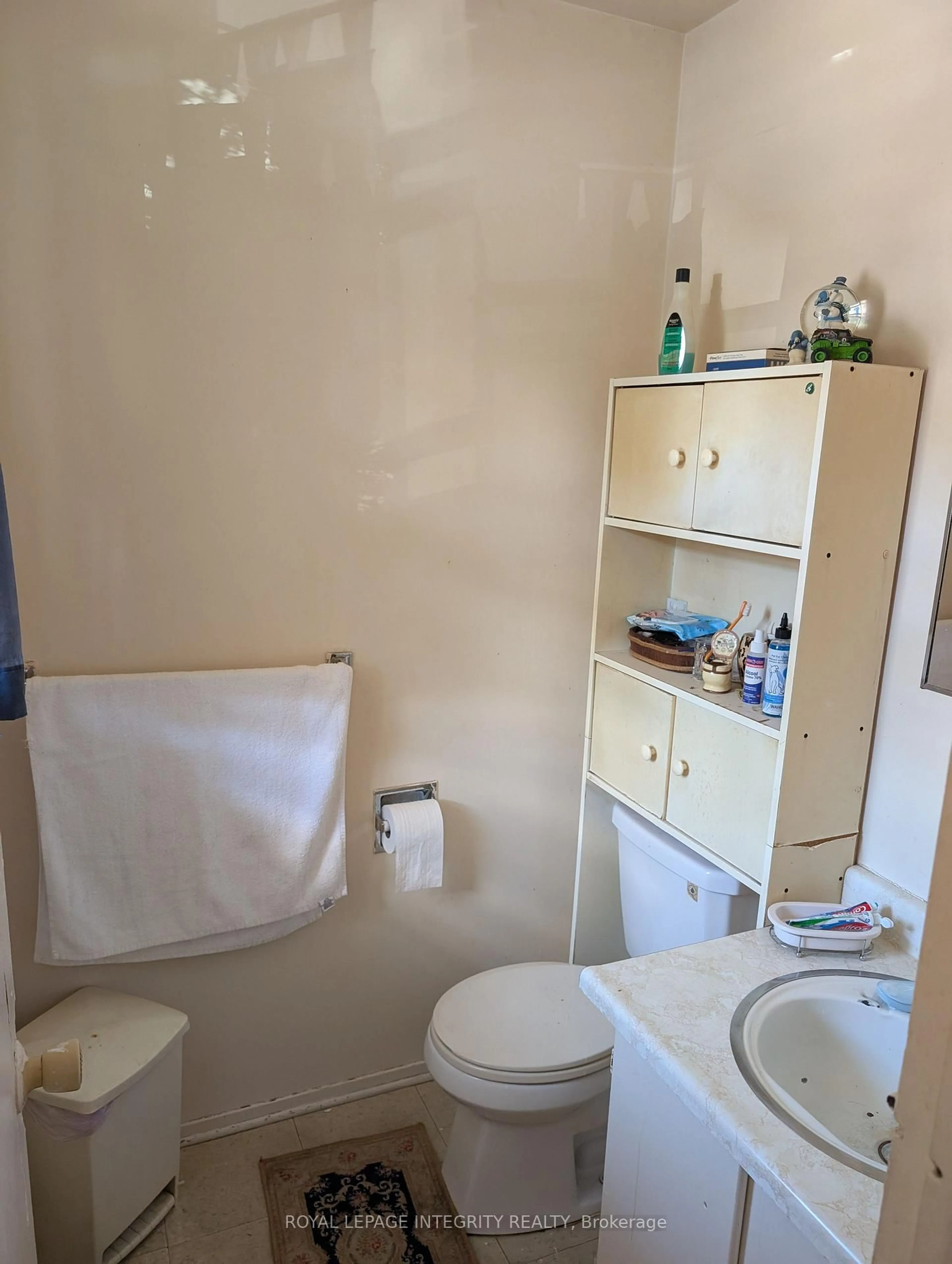 A pic of a room for 1767 Dondale St #58, Ottawa Ontario K1B 5H7