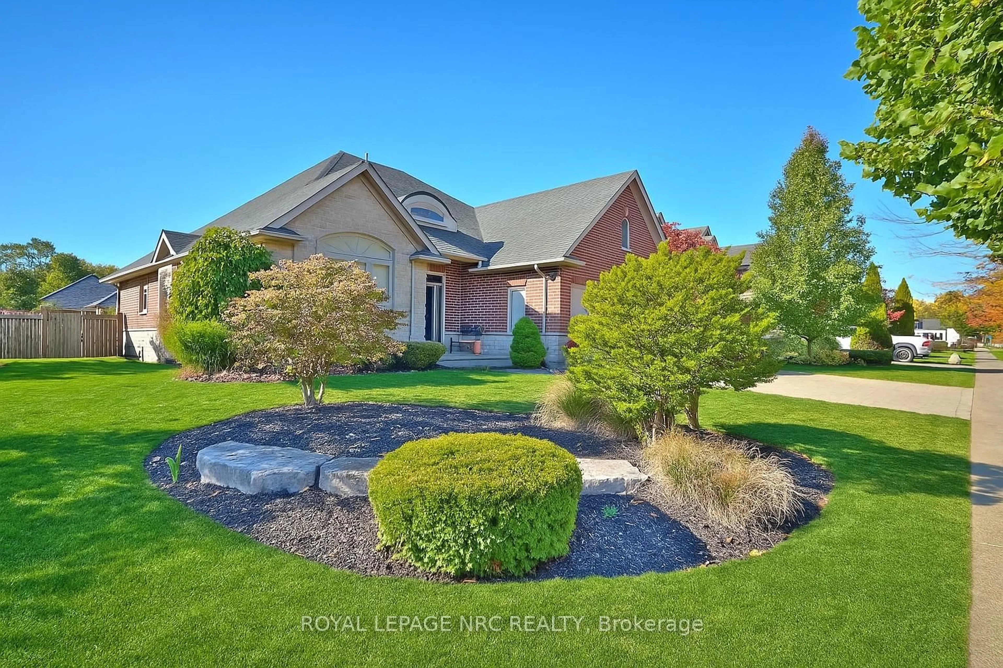 Home with brick exterior material, street for 45 Timber Creek Cres, Pelham Ontario L3E 0P3
