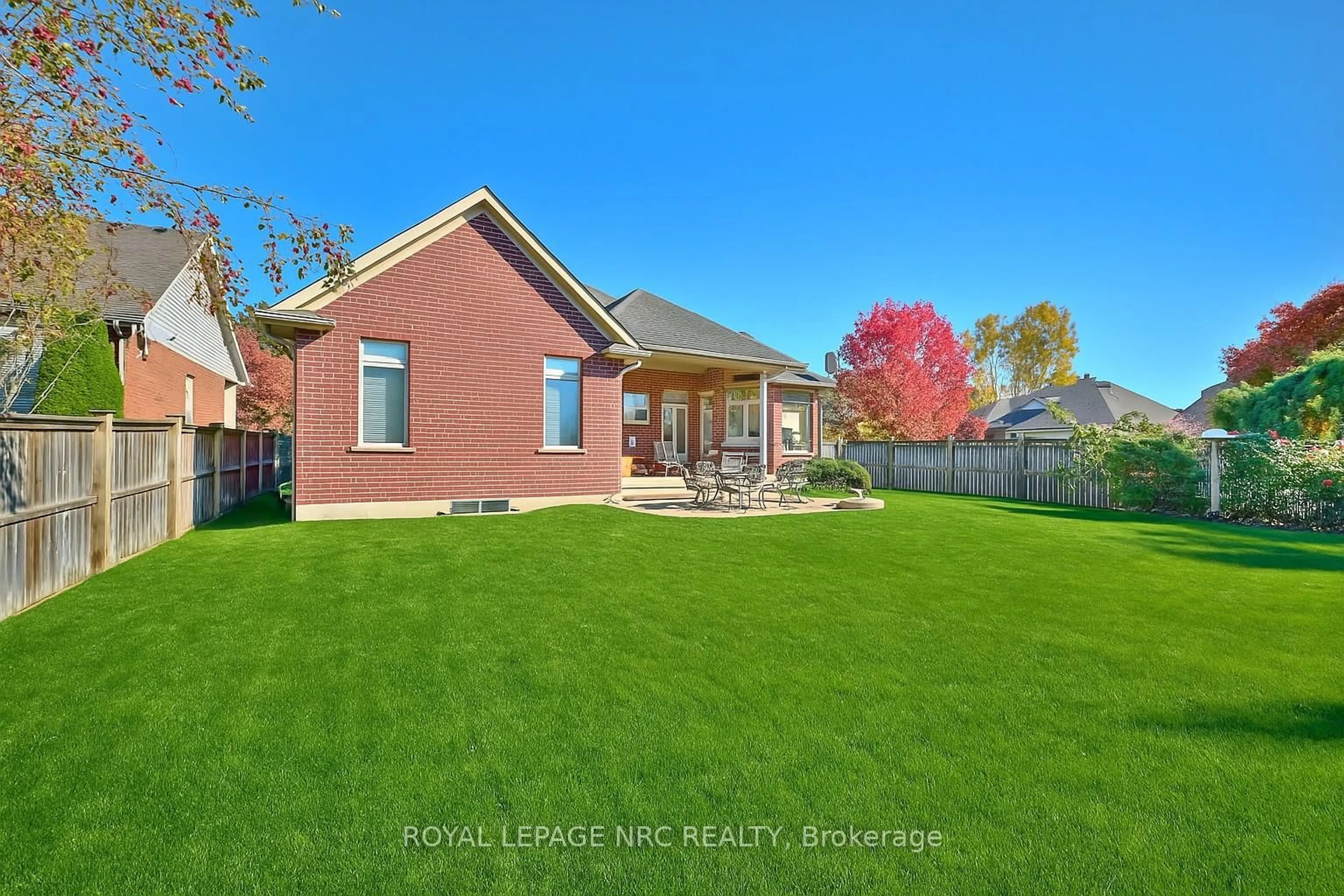 Home with brick exterior material, street for 45 Timber Creek Cres, Pelham Ontario L3E 0P3