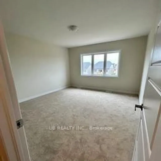 381 Vanilla Tr, Thorold 2