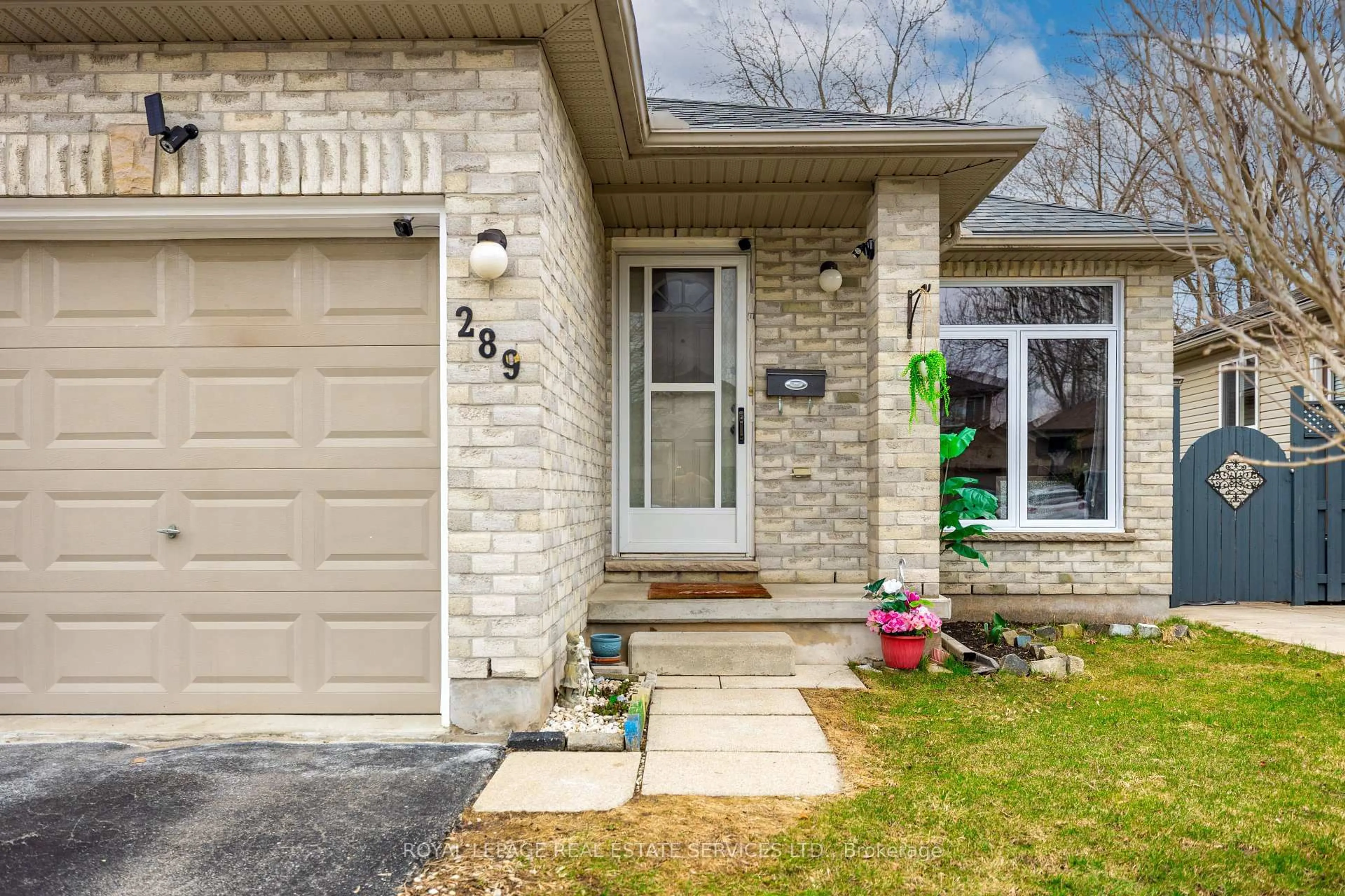 Home with brick exterior material, street for 289 Hungerford St, London East Ontario N5W 6E3