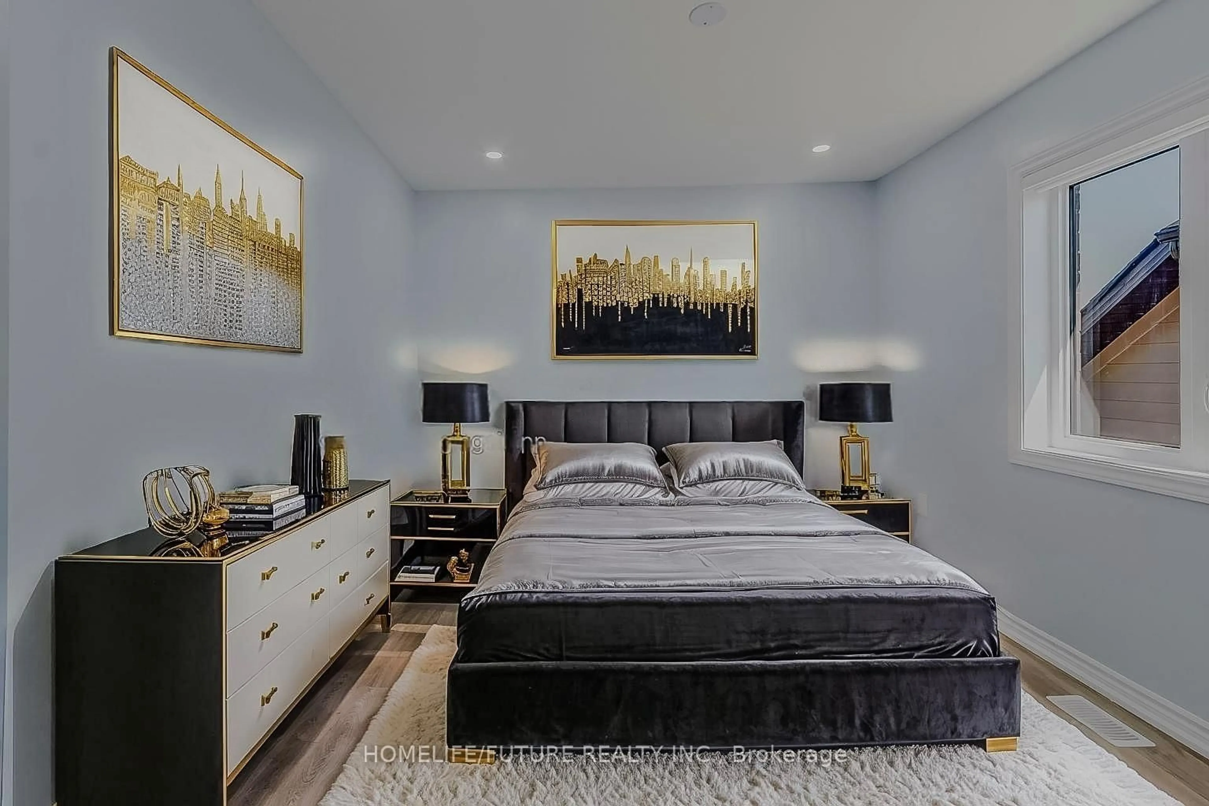 Bedroom with bed, unknown for 114 Shoreview Dr, Welland Ontario L3B 0H3