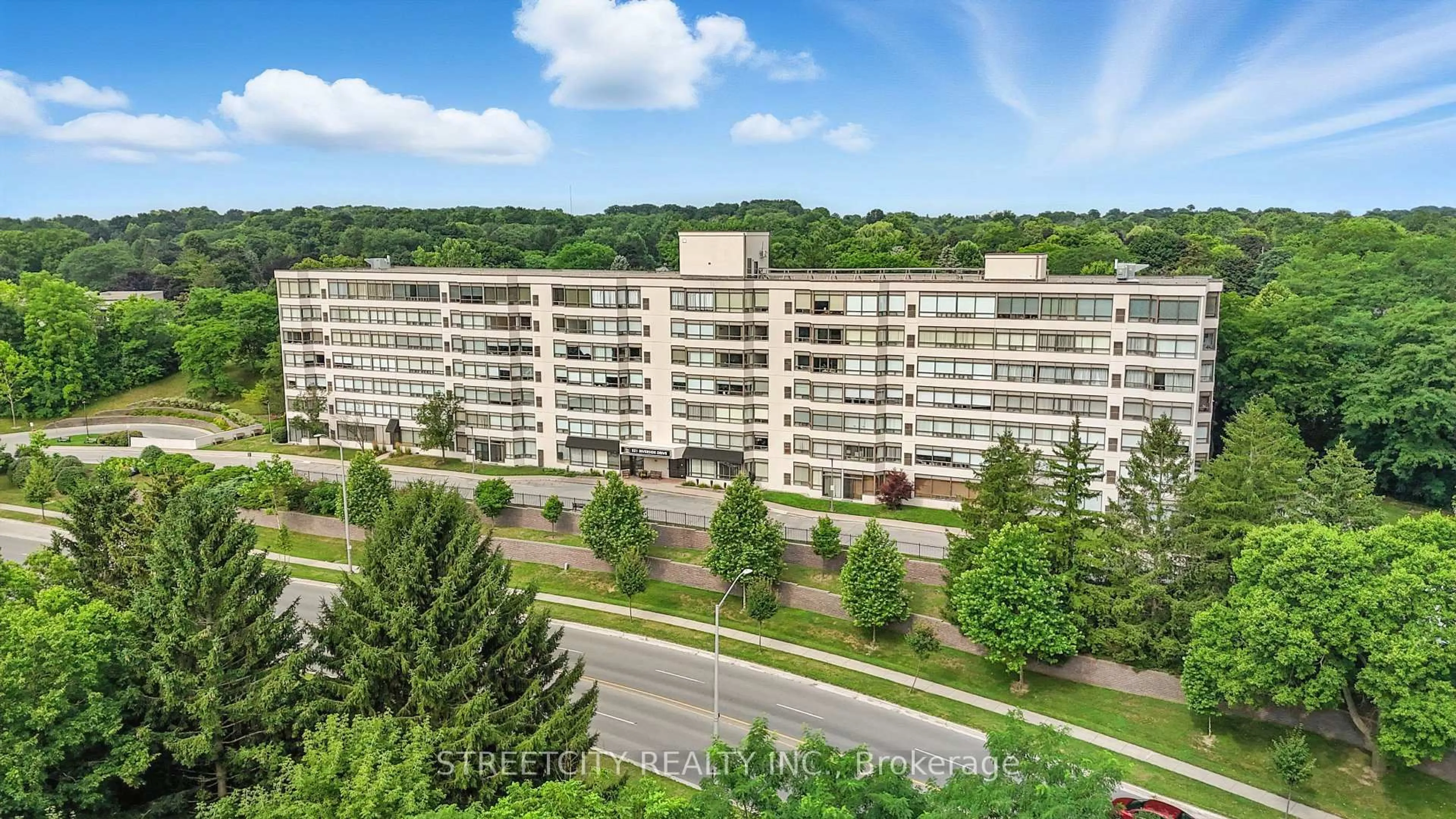 A pic from outside/outdoor area/front of a property/back of a property/a pic from drone, unknown for 521 Riverside Rd #606, London North Ontario N6H 5E2