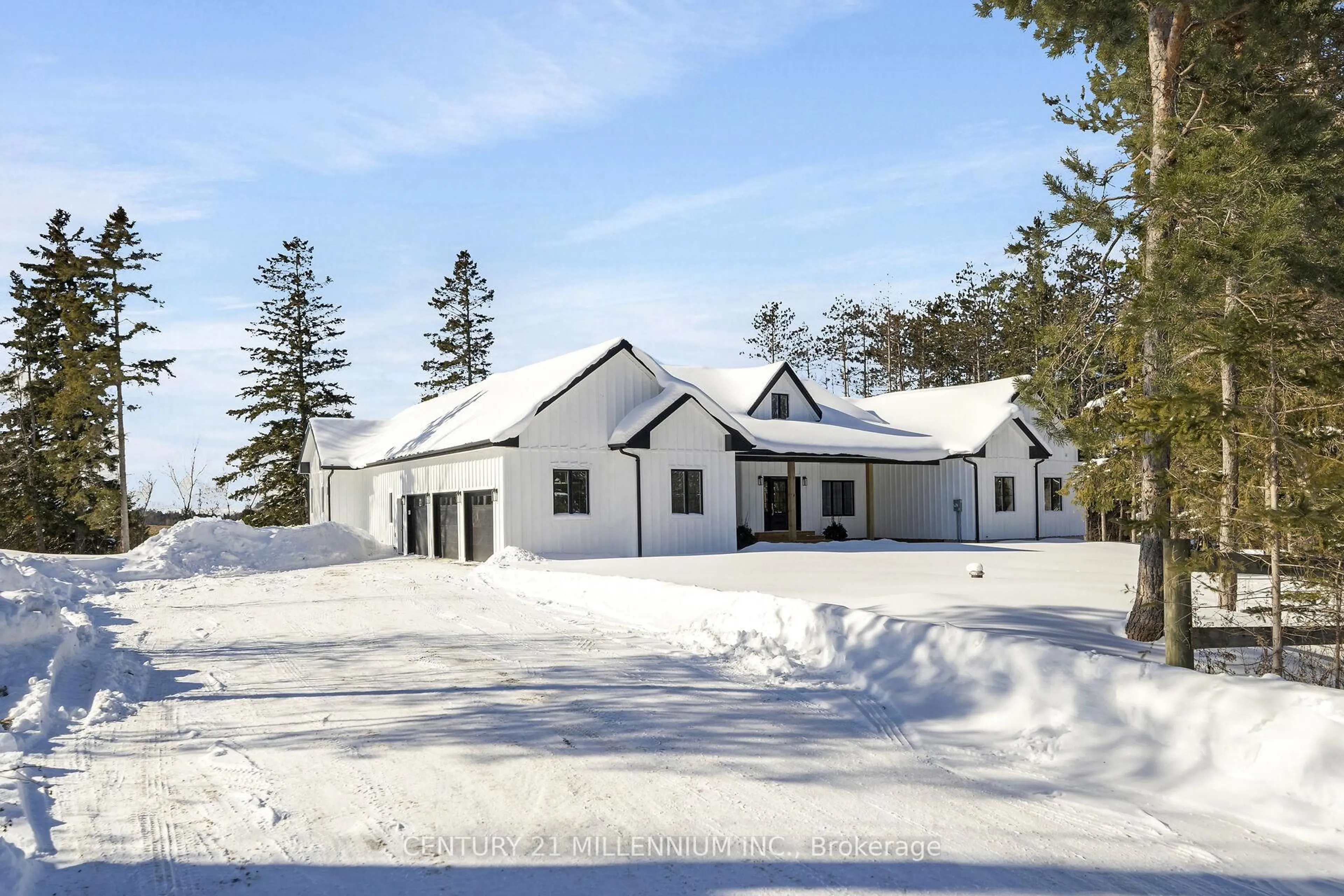 A pic from outside/outdoor area/front of a property/back of a property/a pic from drone, unknown for 5450 Fifth Line, Erin Ontario N0B 1T0