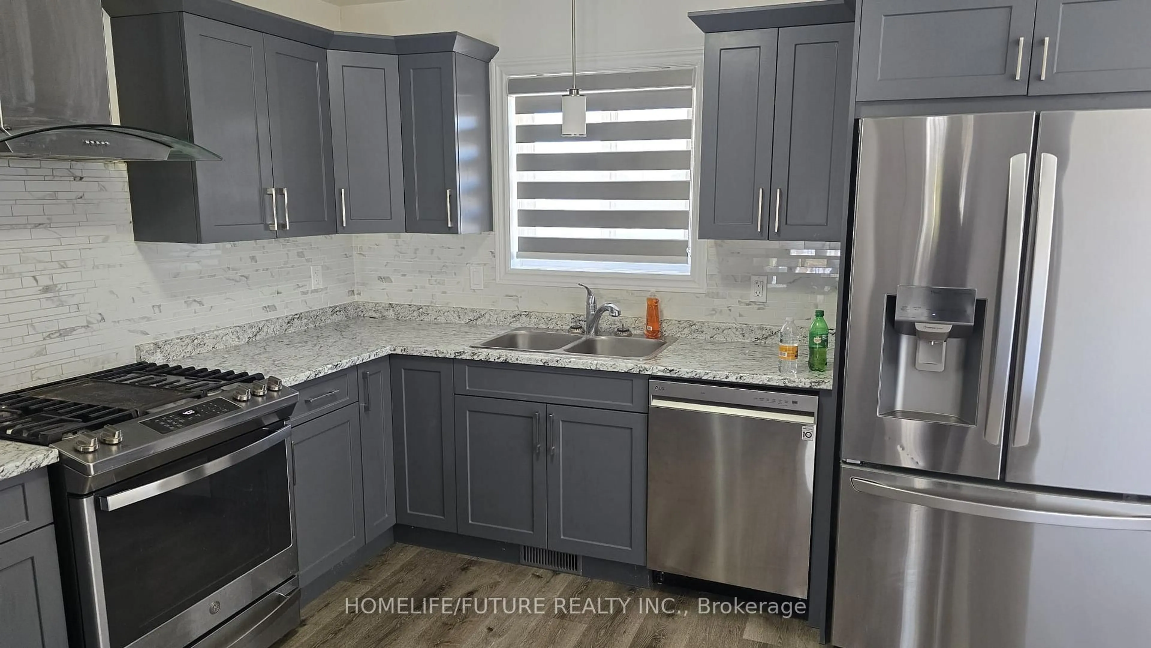 Standard kitchen, ceramic/tile floor for 4 Rabbit Rd, Brighton Ontario K0K 1H0