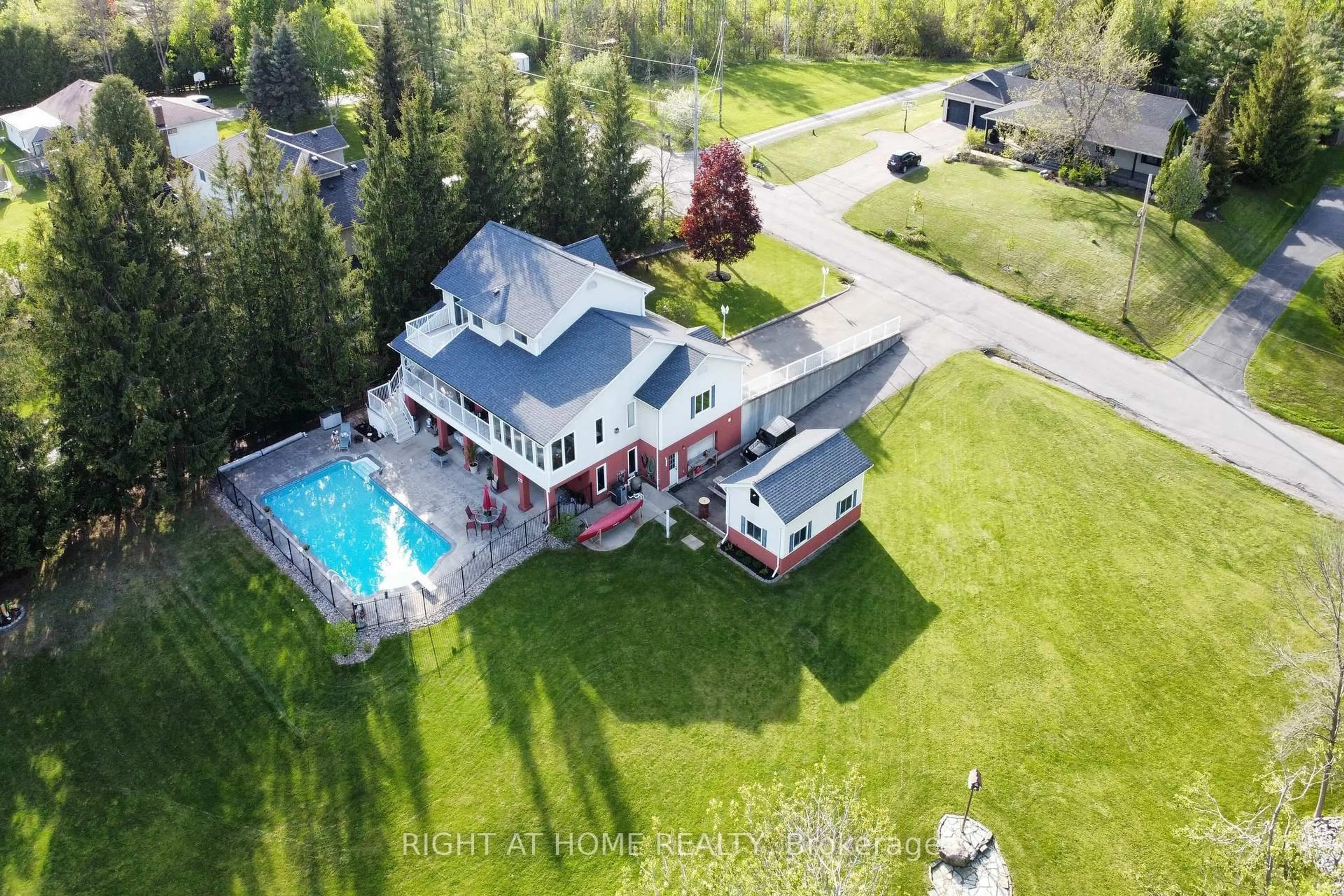 A pic from outside/outdoor area/front of a property/back of a property/a pic from drone, unknown for 599 Maniece Ave, Peterborough Ontario K9L 0C1