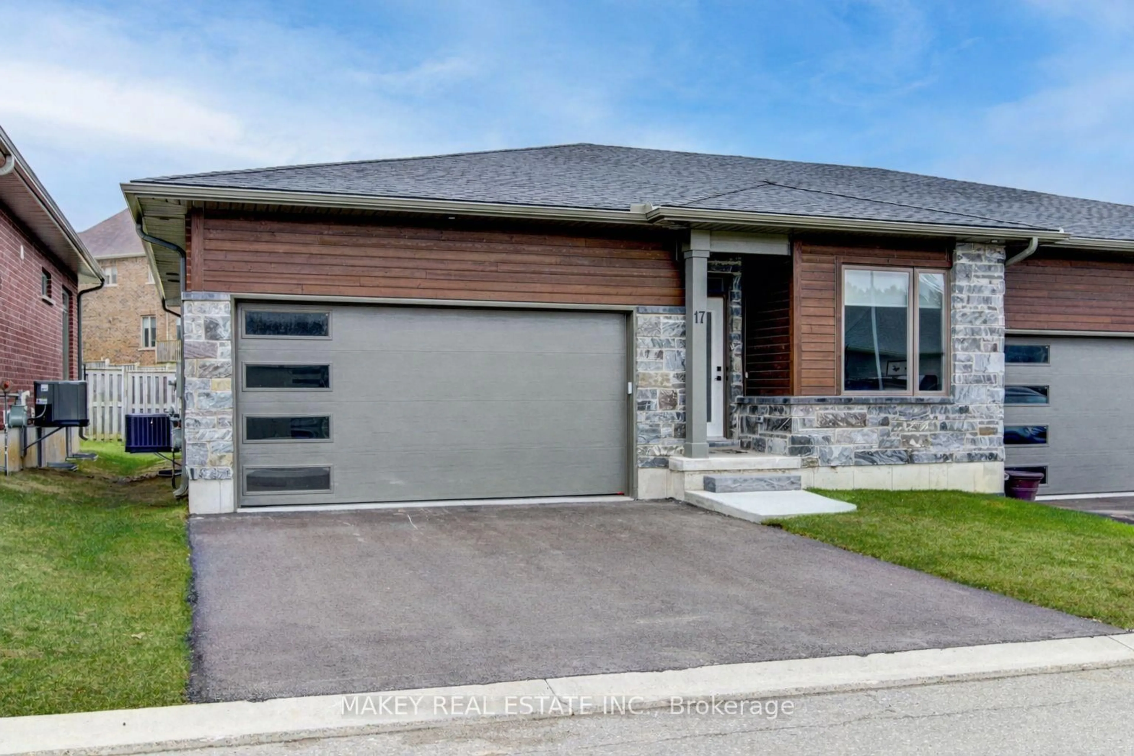 Home with brick exterior material, street for 269 Pittock Park Rd #17, Woodstock Ontario N4S 7W2