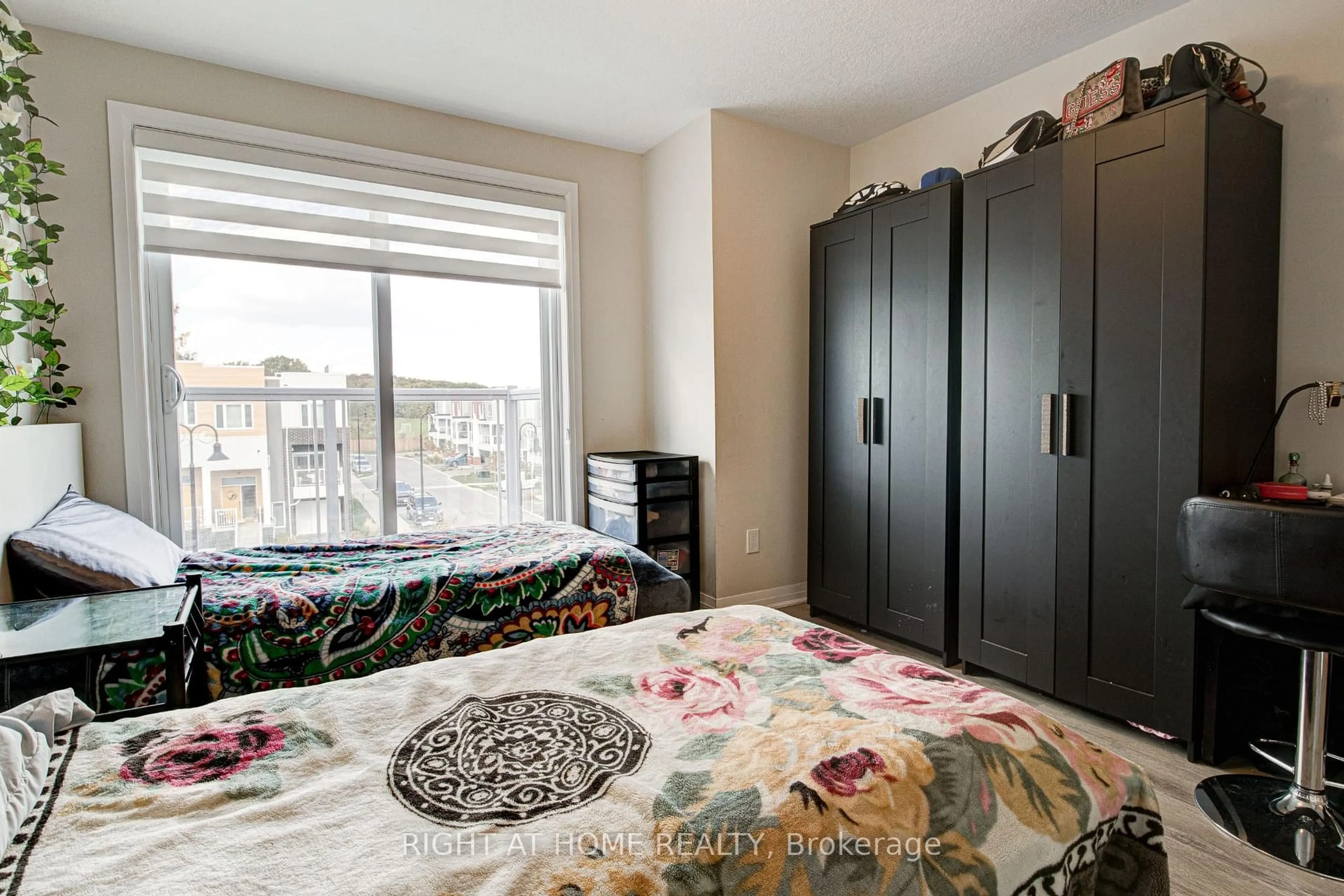 Bedroom with bed, unknown for 34 Vitality Dr, Kitchener Ontario N2R 0R7