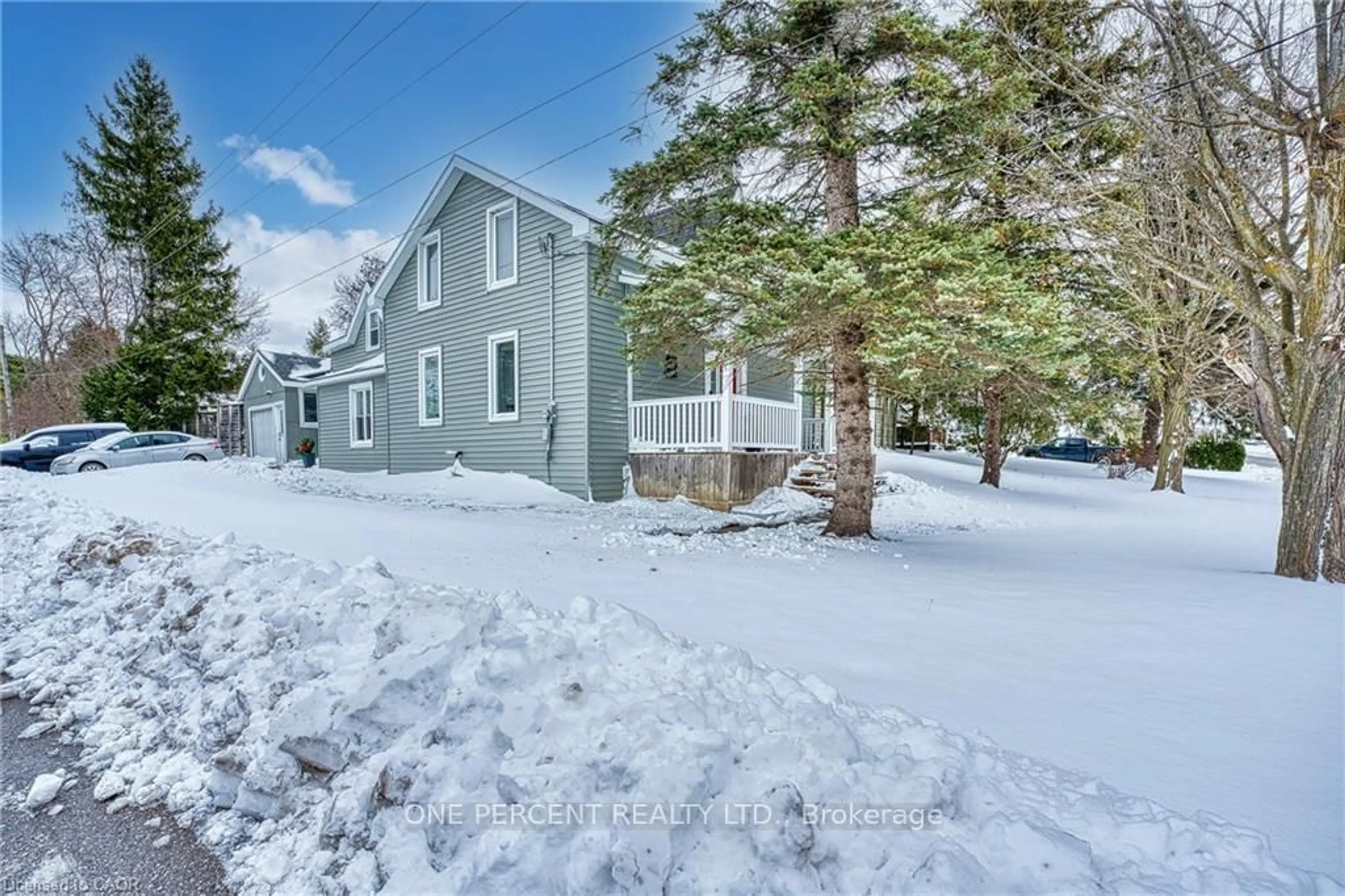 A pic from outside/outdoor area/front of a property/back of a property/a pic from drone, street for 383 Campbell St, Huron-Kinloss Ontario N0G 2H0