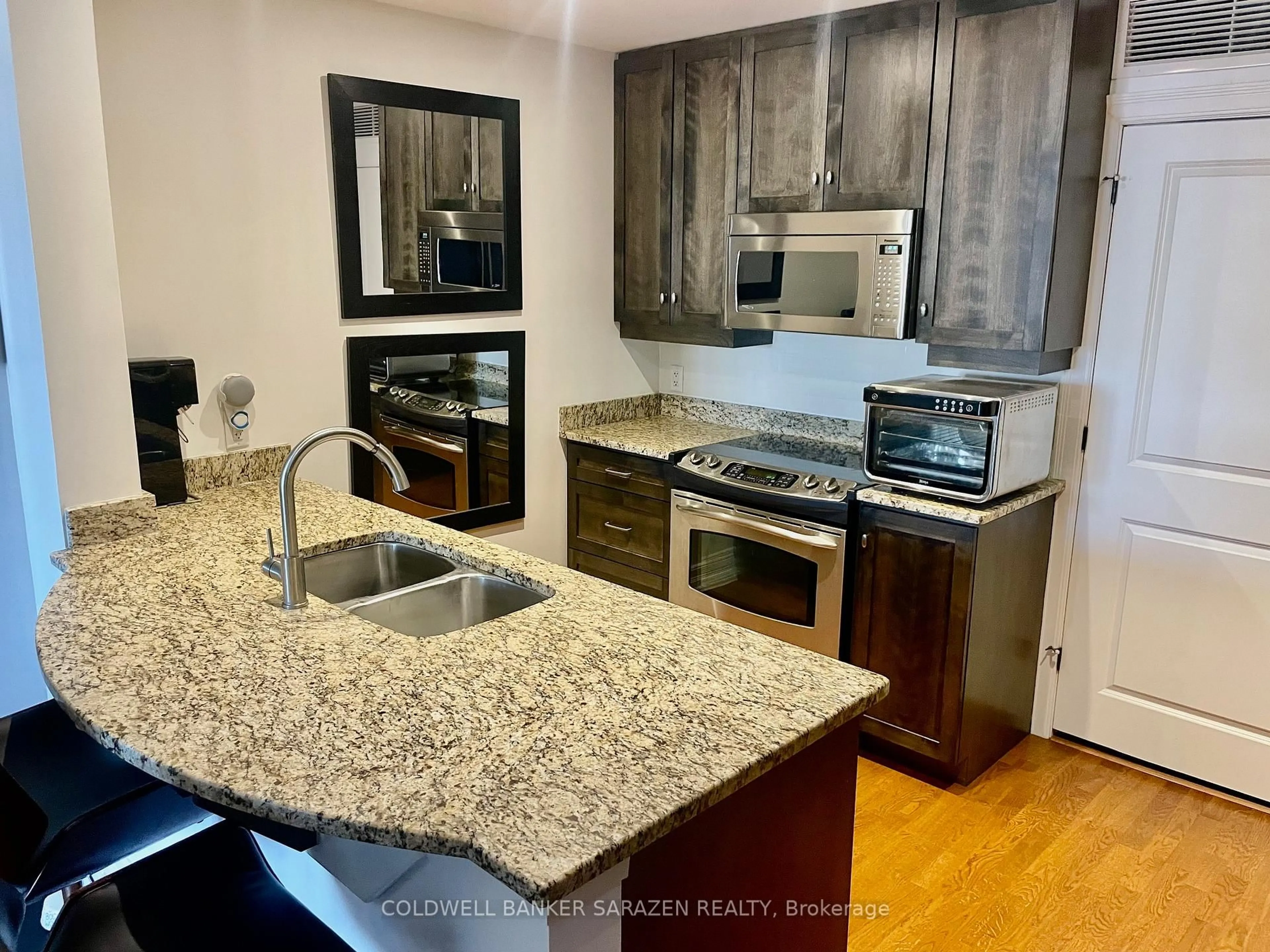 Open concept kitchen, unknown for 320 Mcleod St #701, Ottawa Ontario K2P 1A3