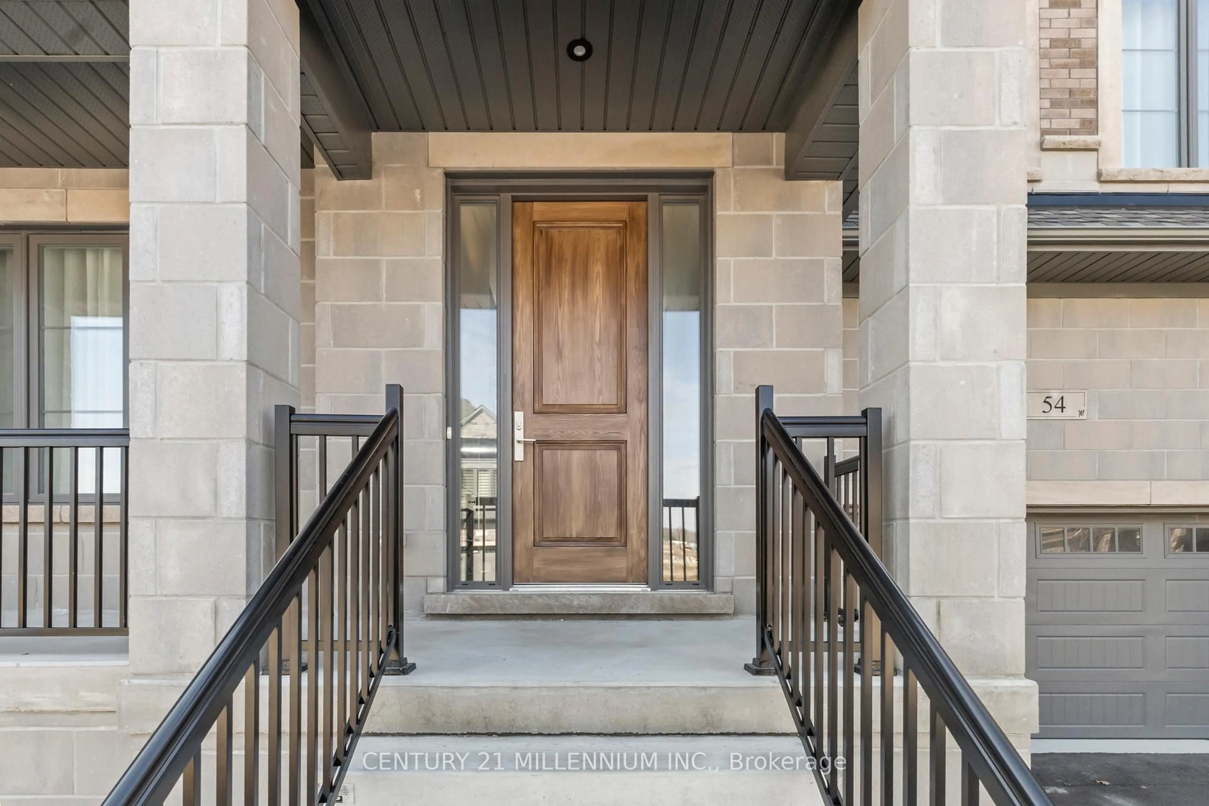 Indoor entryway for 54 Holland St, Port Hope Ontario L1A 0G2