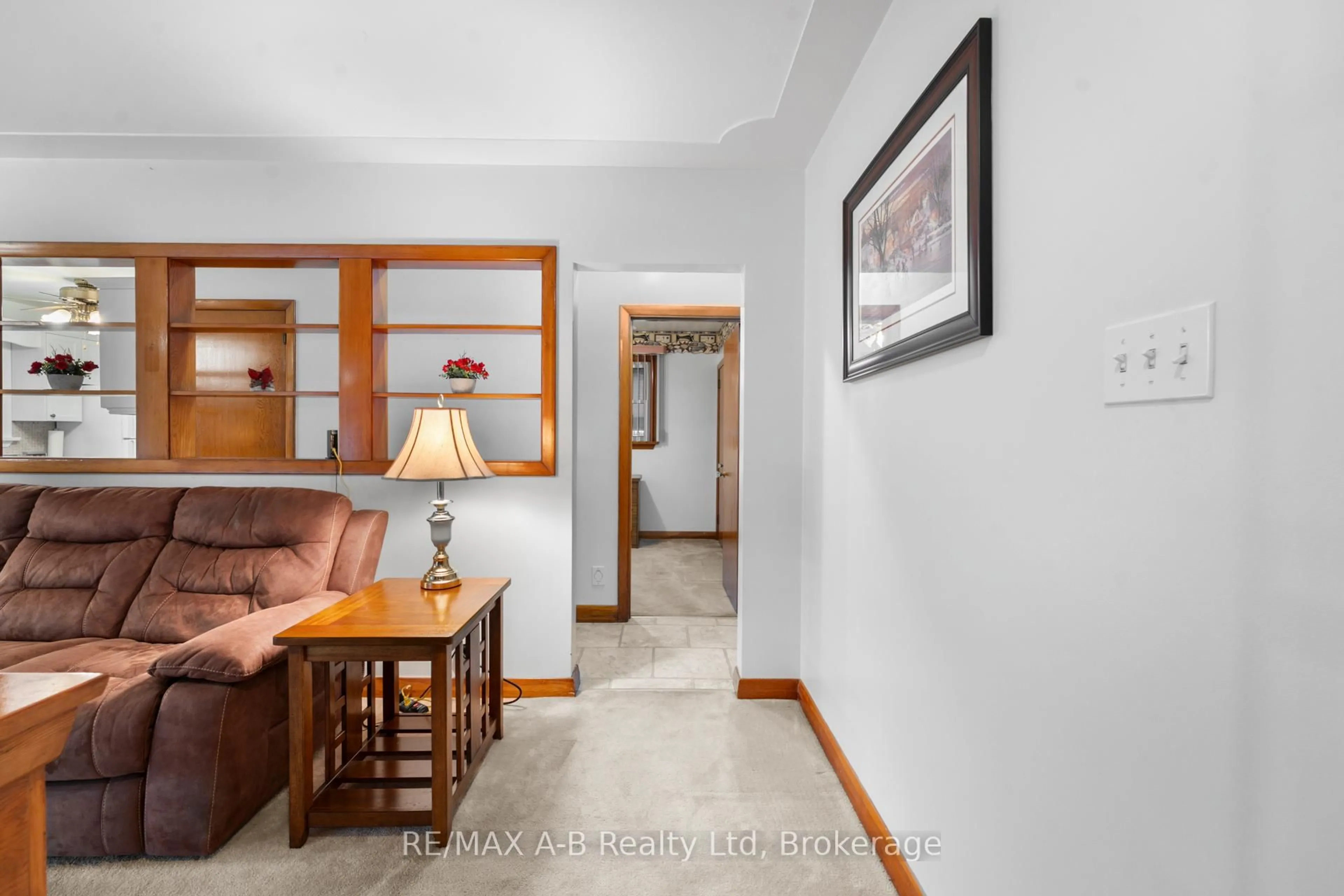 Unknown for 10 Clark Ave, Kitchener Ontario N2C 1Y2