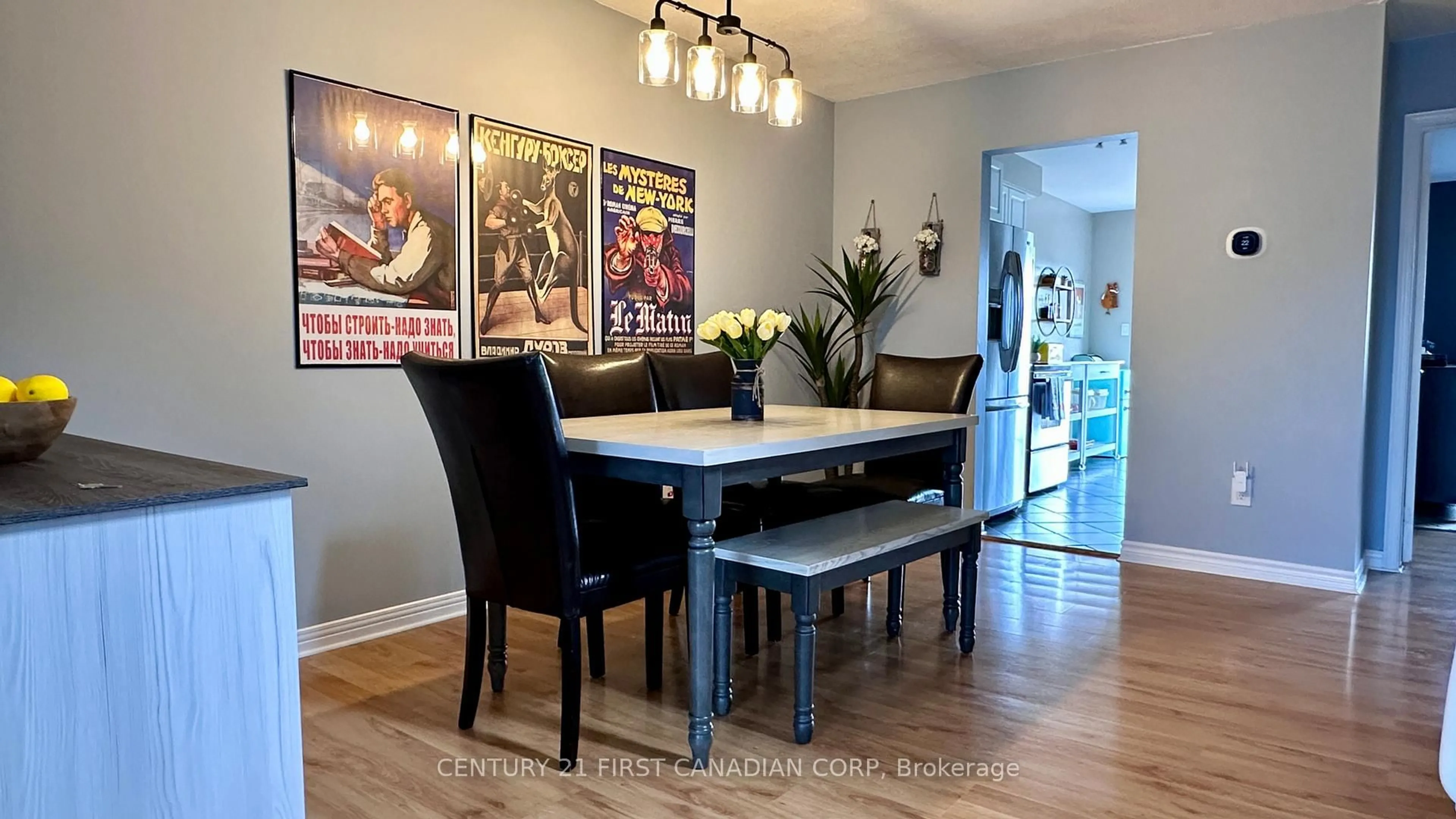 Dining room, wood/laminate floor for 15 Chancton Cres, London South Ontario N6E 2Y5