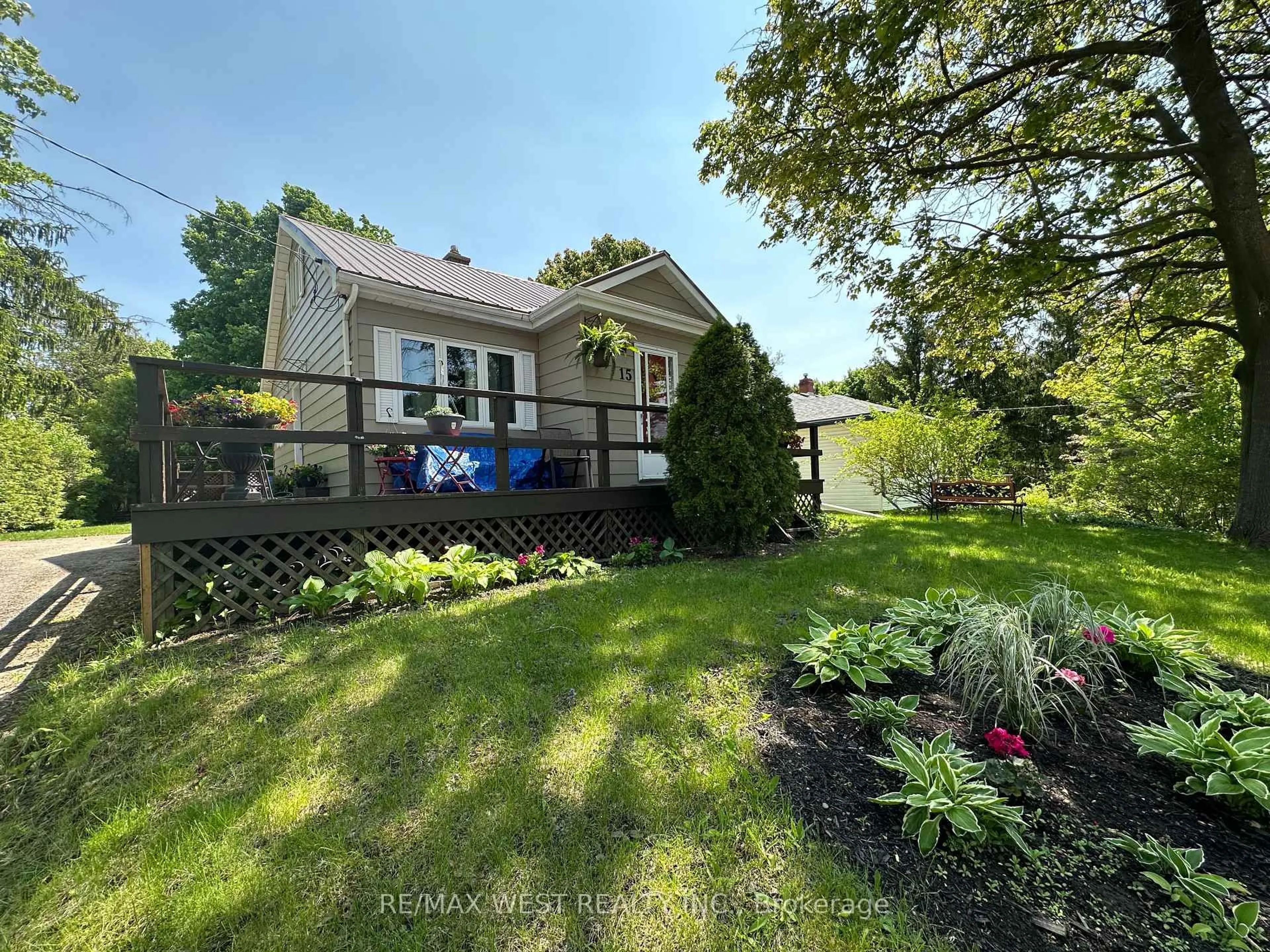 A pic from outside/outdoor area/front of a property/back of a property/a pic from drone, water/lake/river/ocean view for 15 Millwood Rd, Erin Ontario N0B 1T0