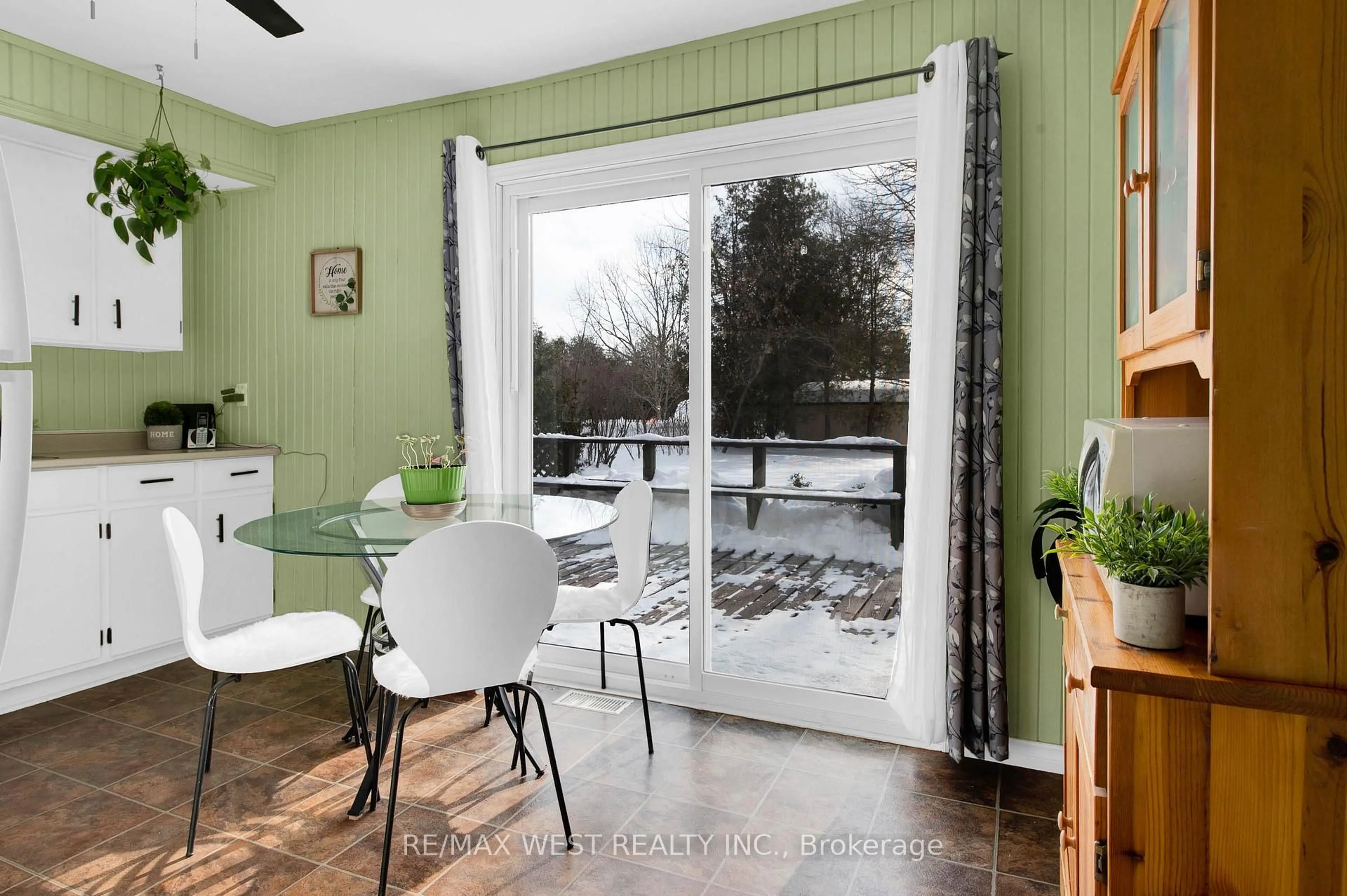 Dining room, unknown for 15 Millwood Rd, Erin Ontario N0B 1T0