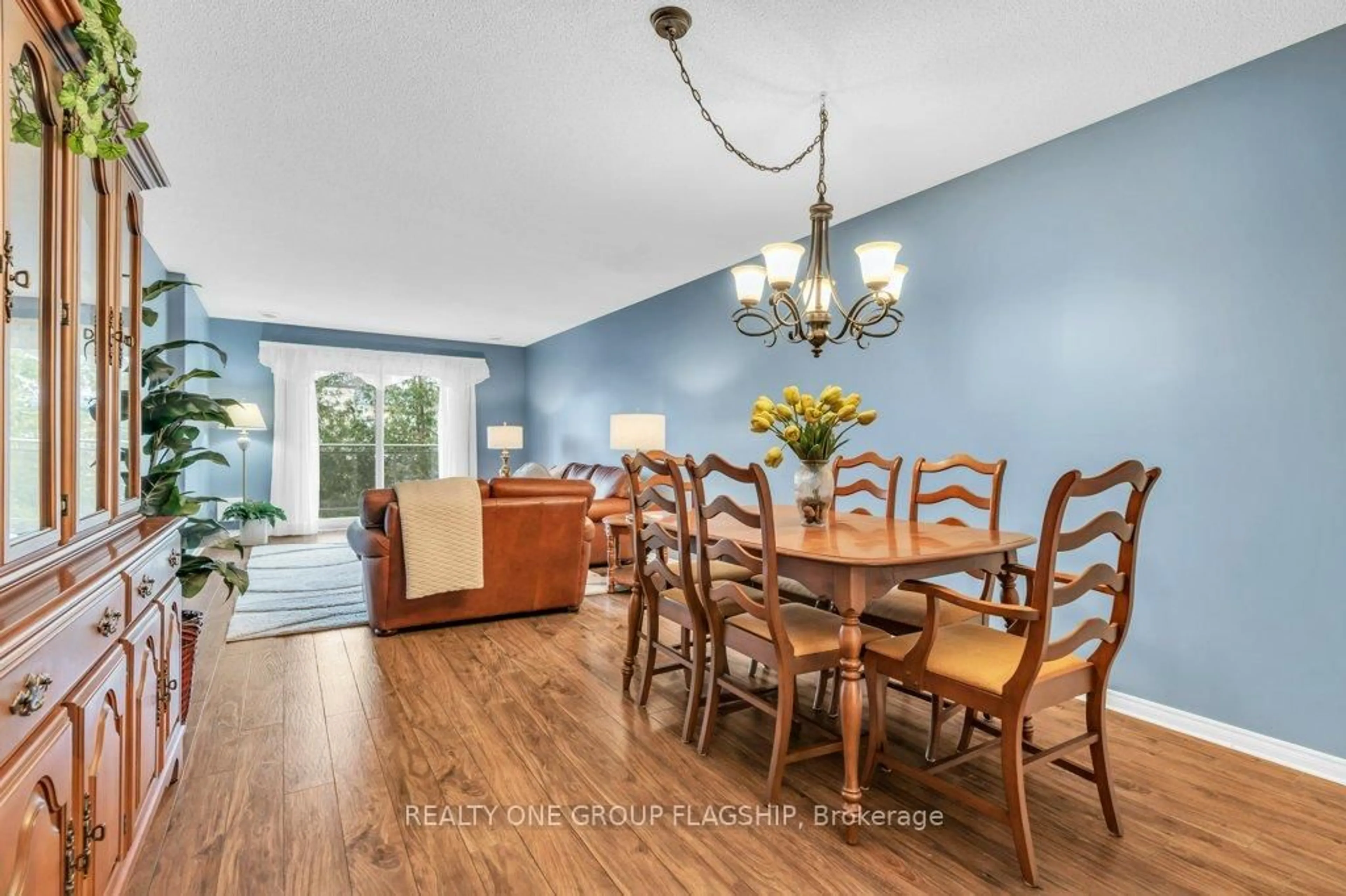 Dining room, unknown for 245 queen St #202, Centre Wellington Ontario N1M 3R6