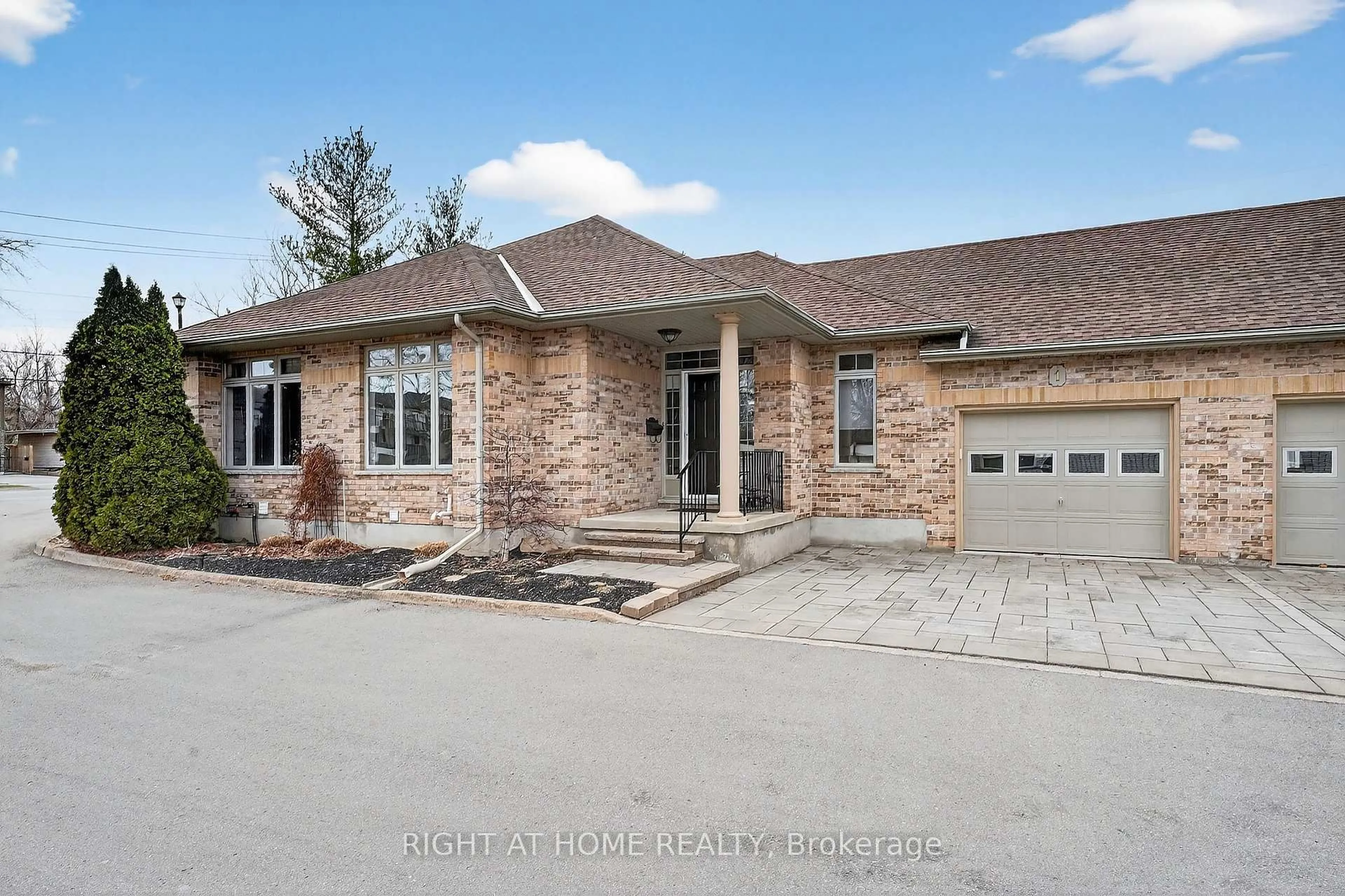 Home with brick exterior material, street for 139 Glendale Ave #1, St. Catharines Ontario L2T 2K2