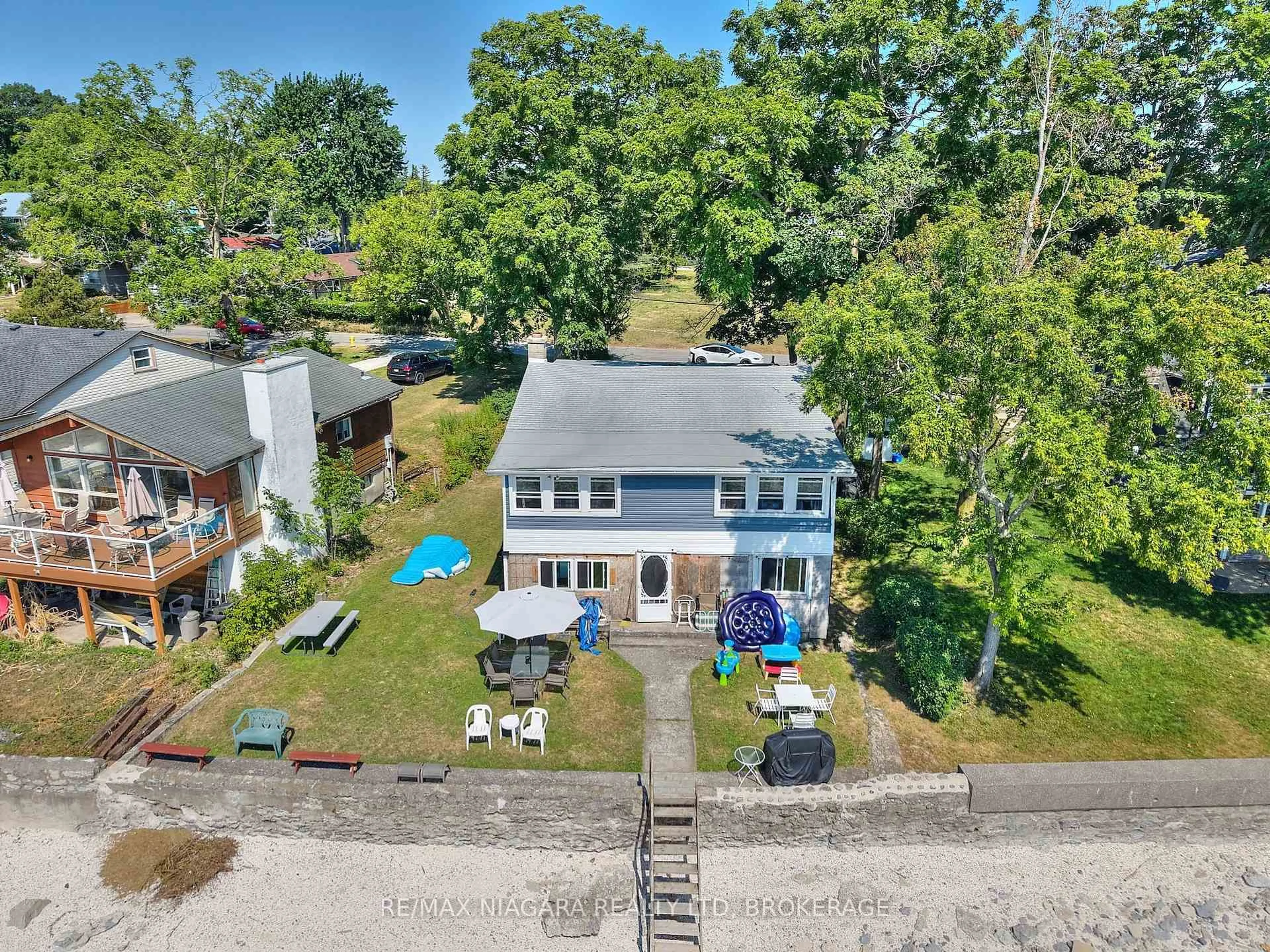 A pic from outside/outdoor area/front of a property/back of a property/a pic from drone, water/lake/river/ocean view for 3803 Terrace Lane, Fort Erie Ontario L0S 1B0