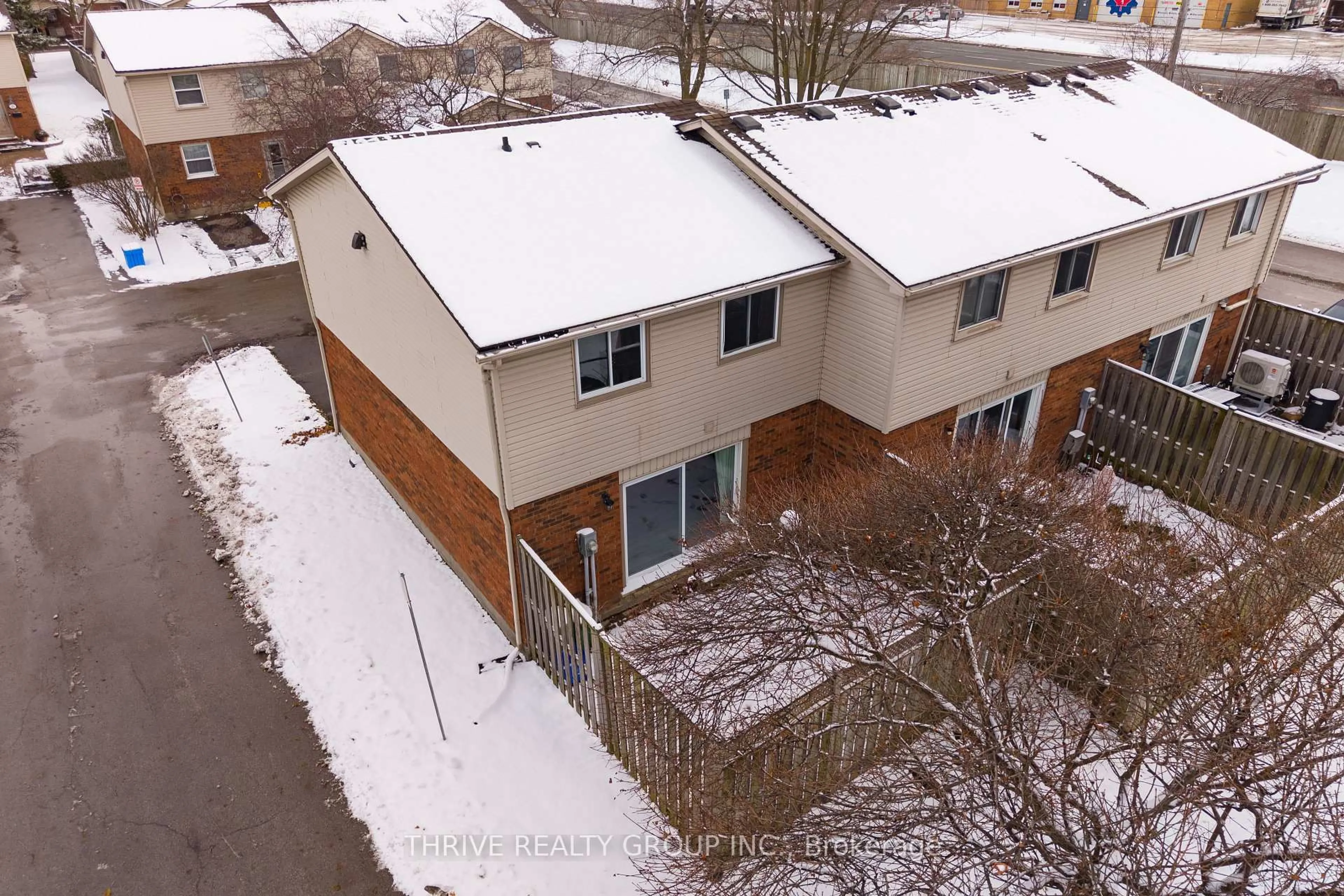 A pic from outside/outdoor area/front of a property/back of a property/a pic from drone, street for 1330 Jalna Blvd #82, London South Ontario N6E 2H7