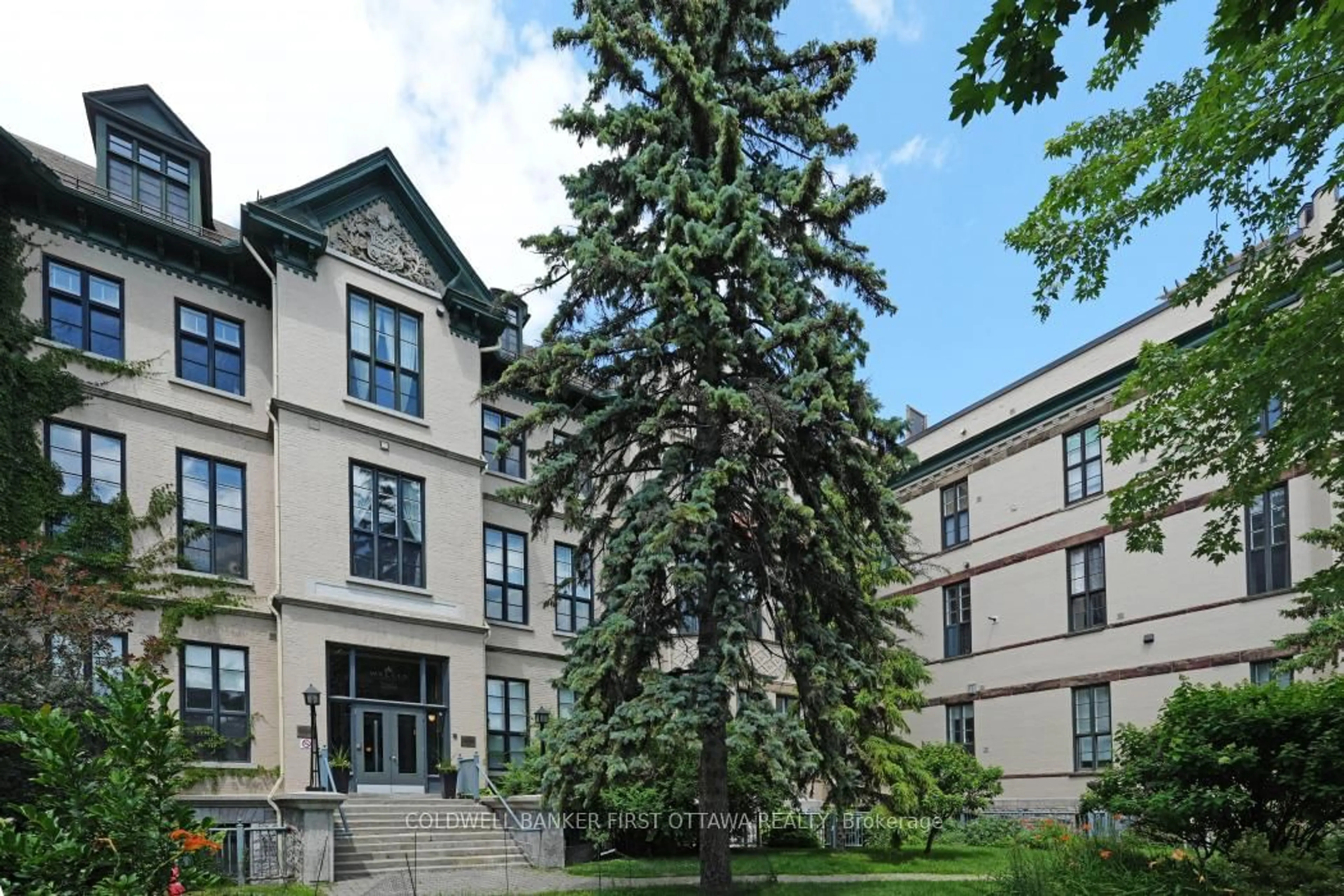 Unknown for 589 Rideau St #405, Ottawa Ontario K1N 6A1