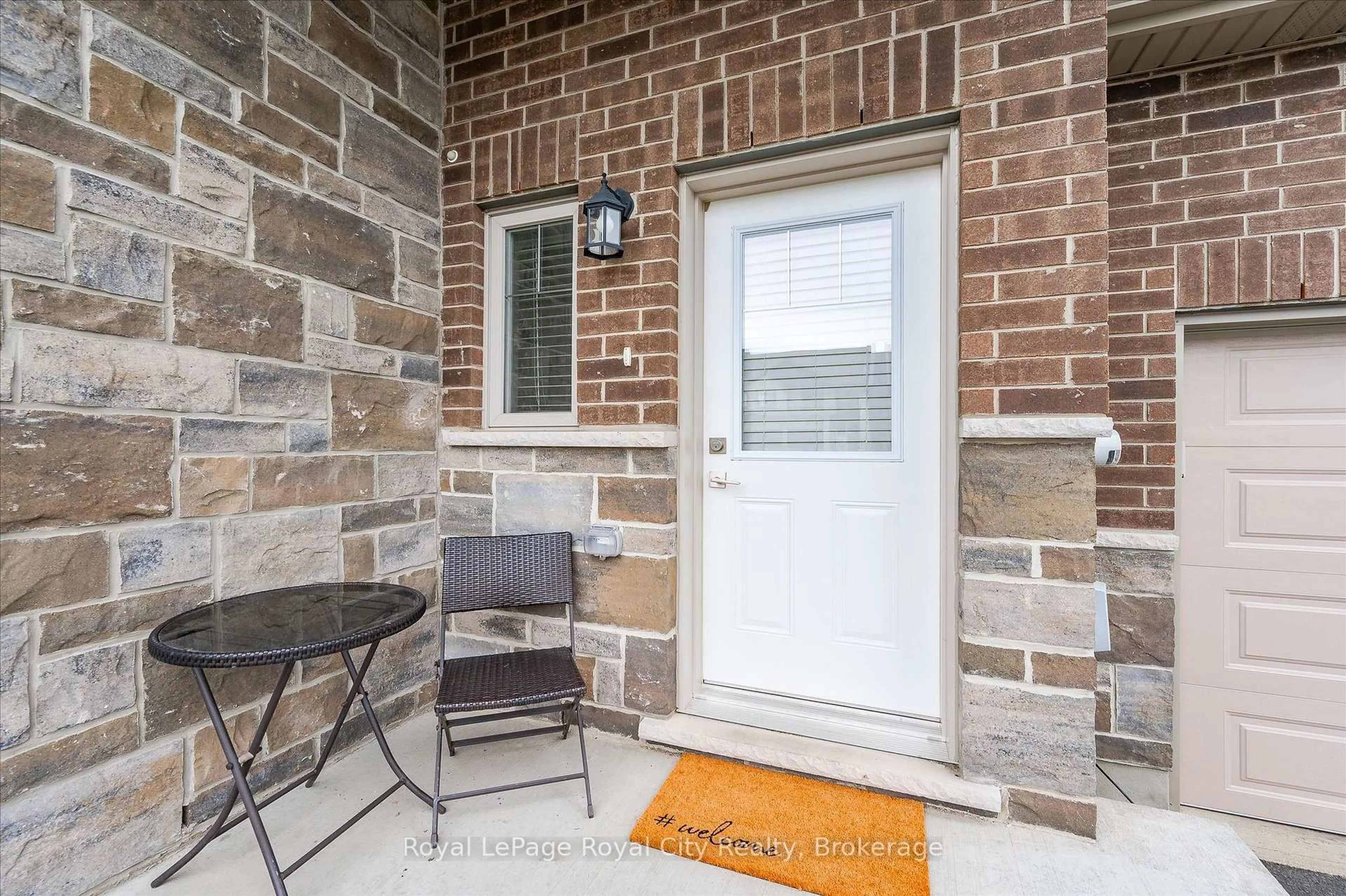 Patio, street for 35 WIDEMAN Blvd #3, Guelph Ontario N1E 0J2