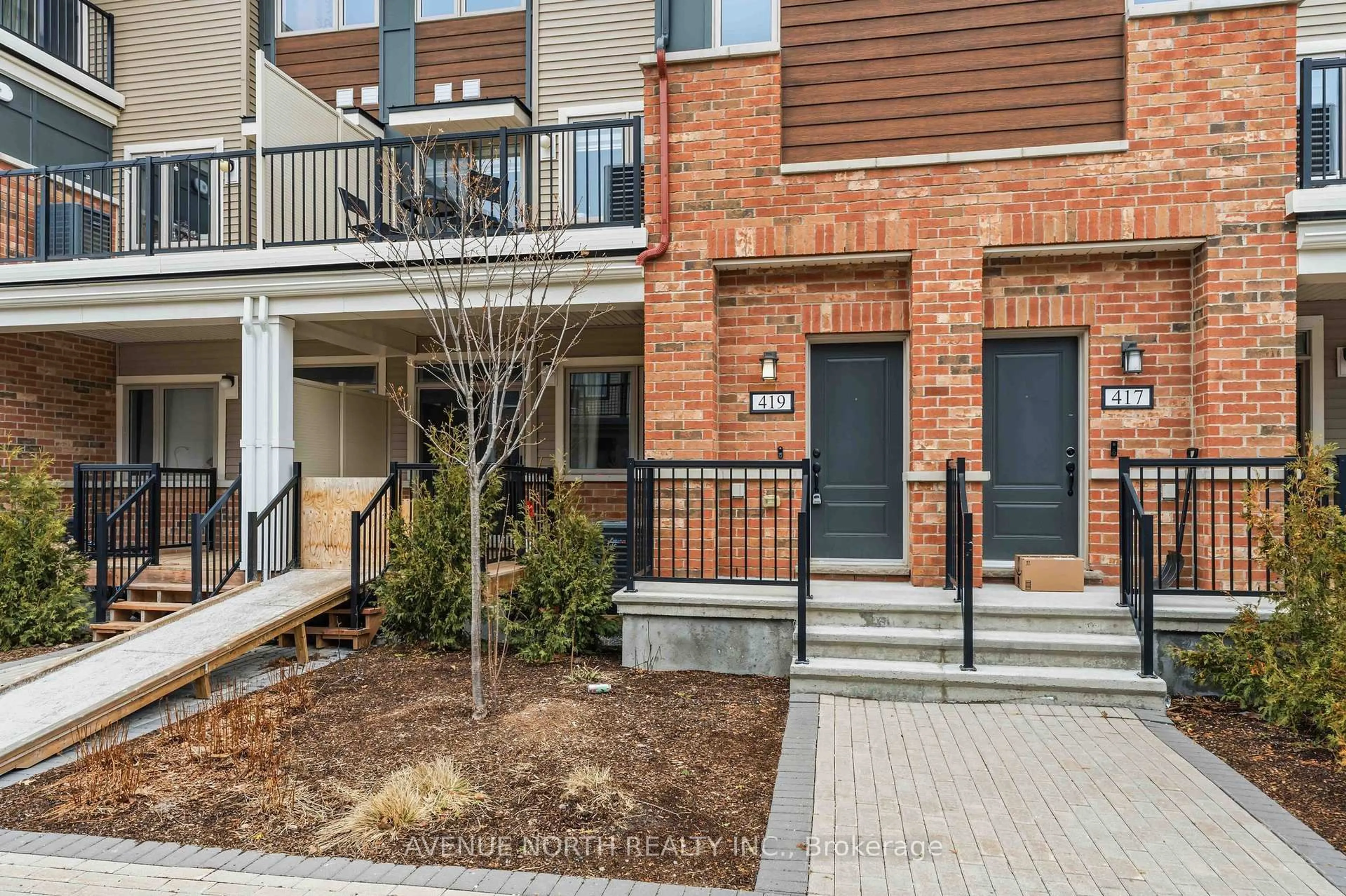 Unknown for 419 Pilot Private, Ottawa Ontario K2V 0S3