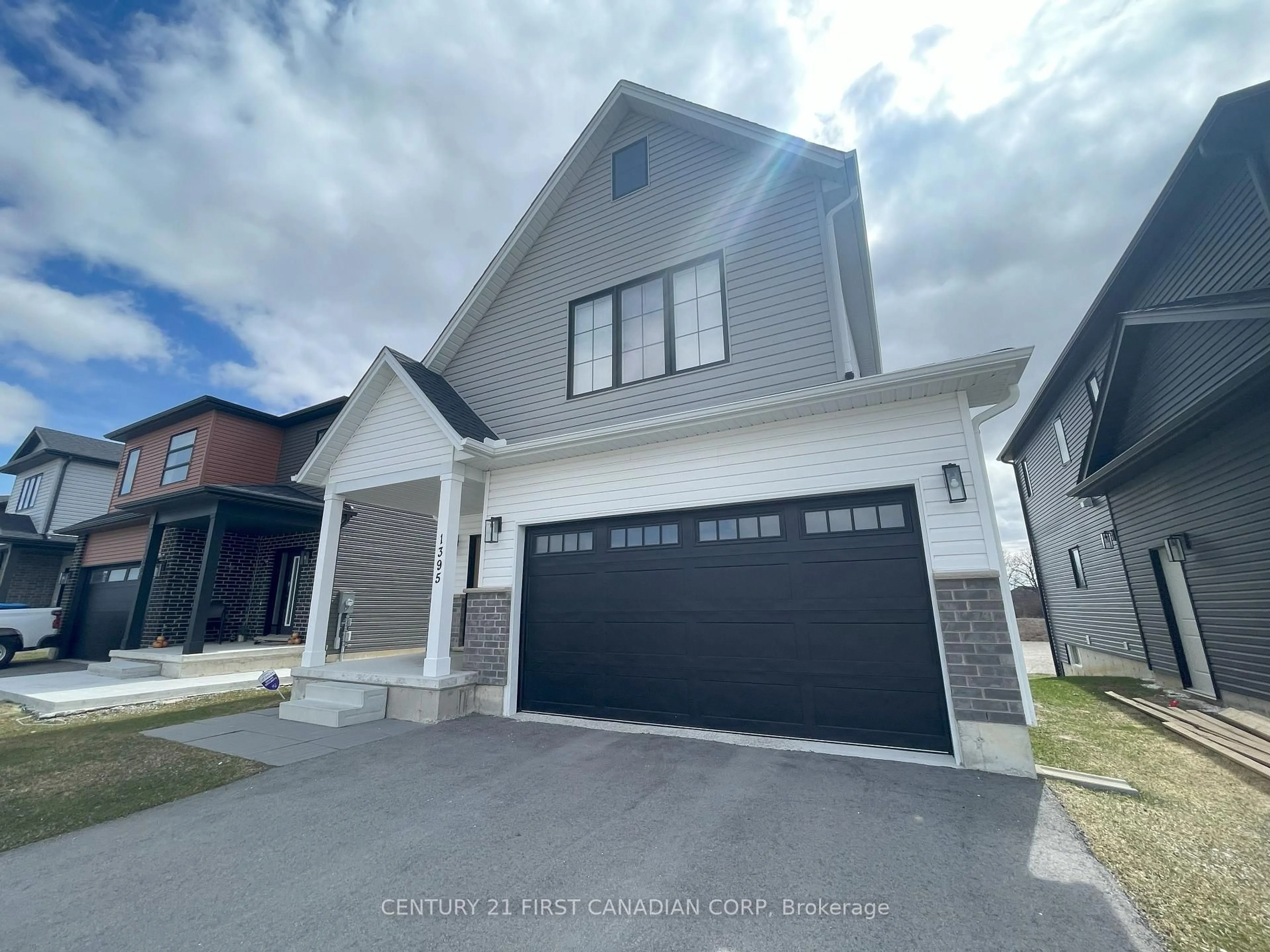 Unknown for 1395 Twilite Blvd, London North Ontario N6G 0S8