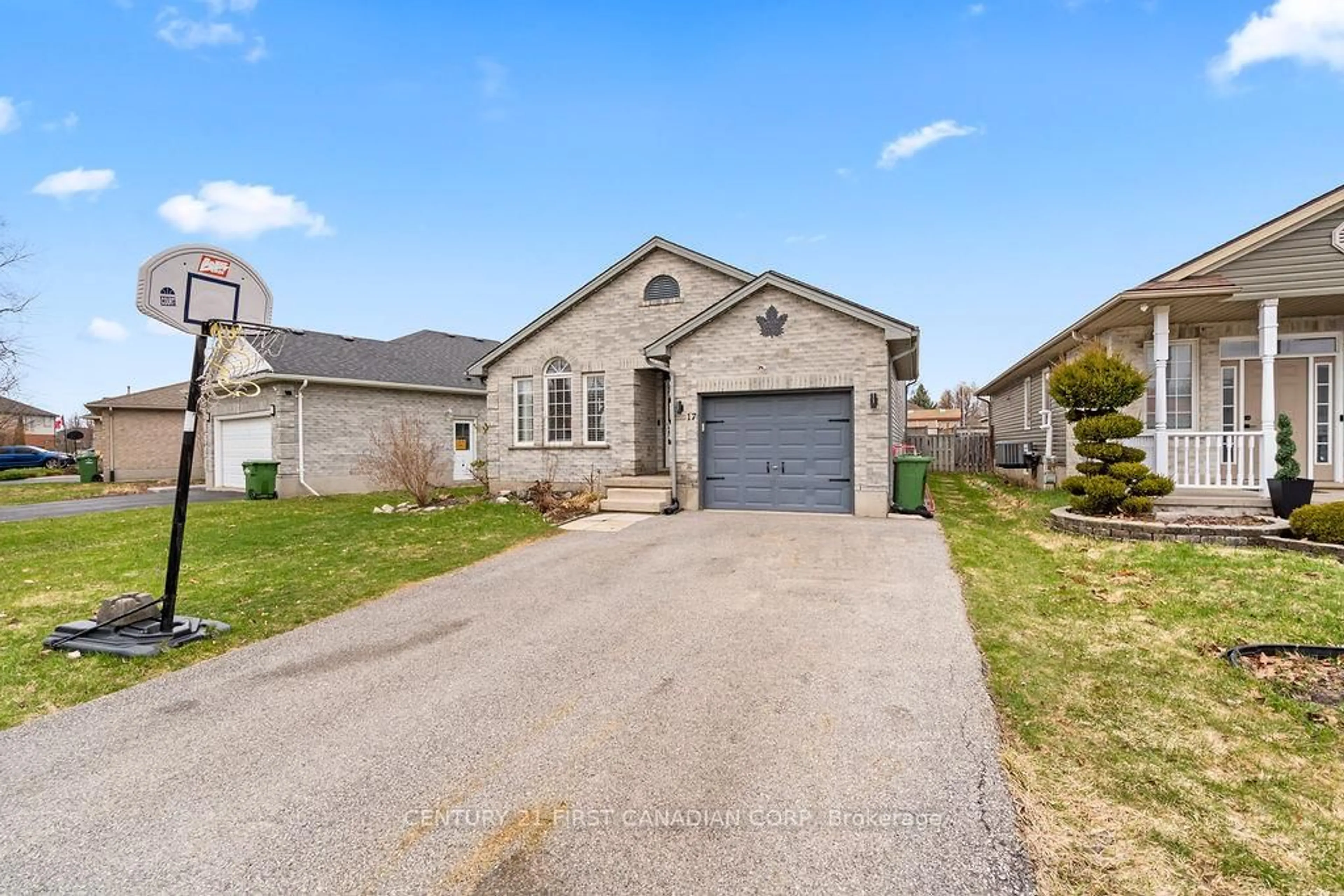 Home with brick exterior material, street for 17 Cottonwood Dr, St. Thomas Ontario N5P 4M3