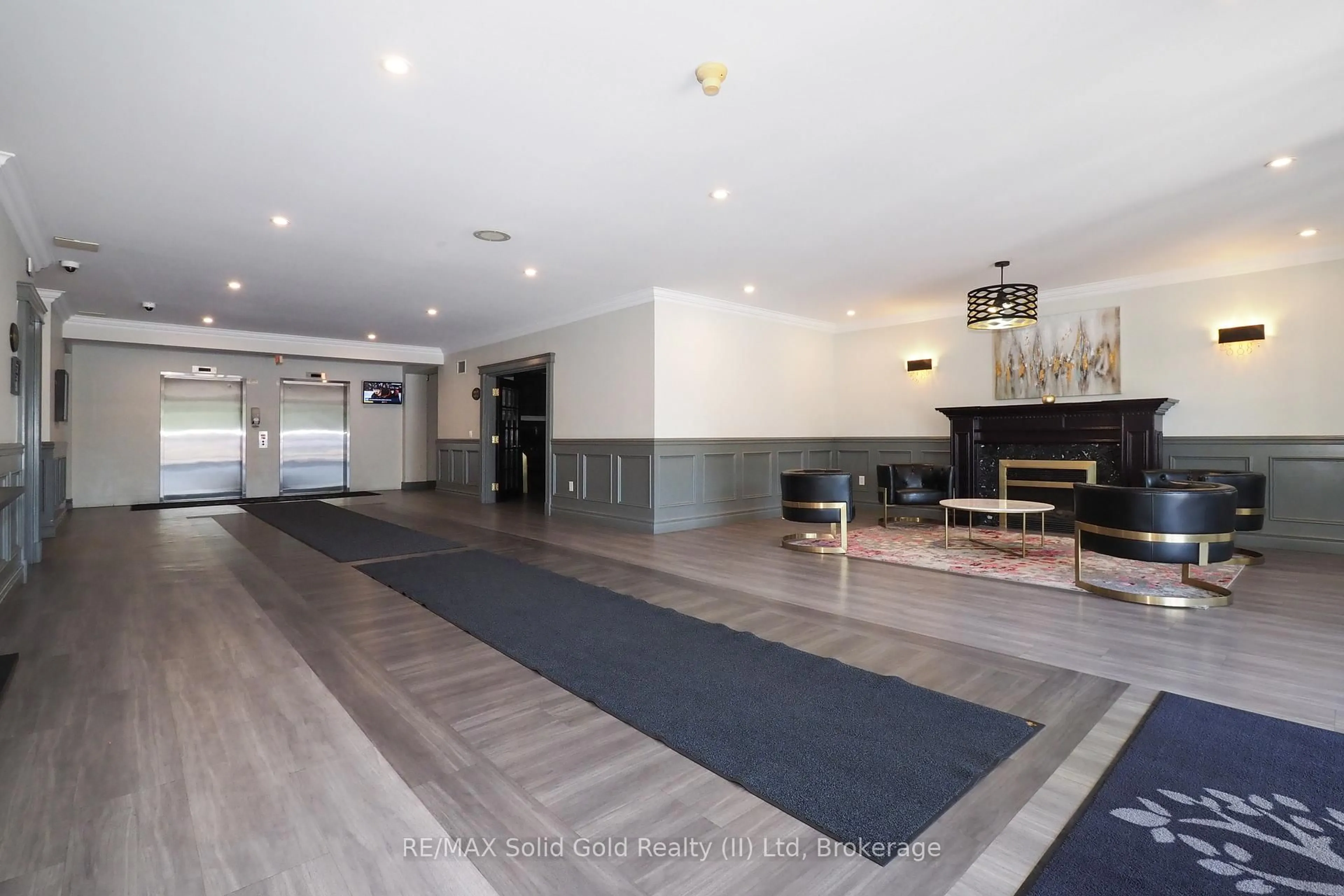 Lobby for 255 Keats Way #701, Waterloo Ontario N2L 6N6