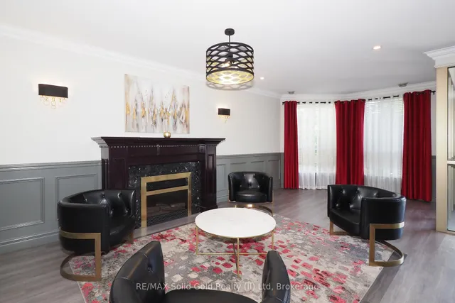 255 Keats Way #701, Waterloo 5