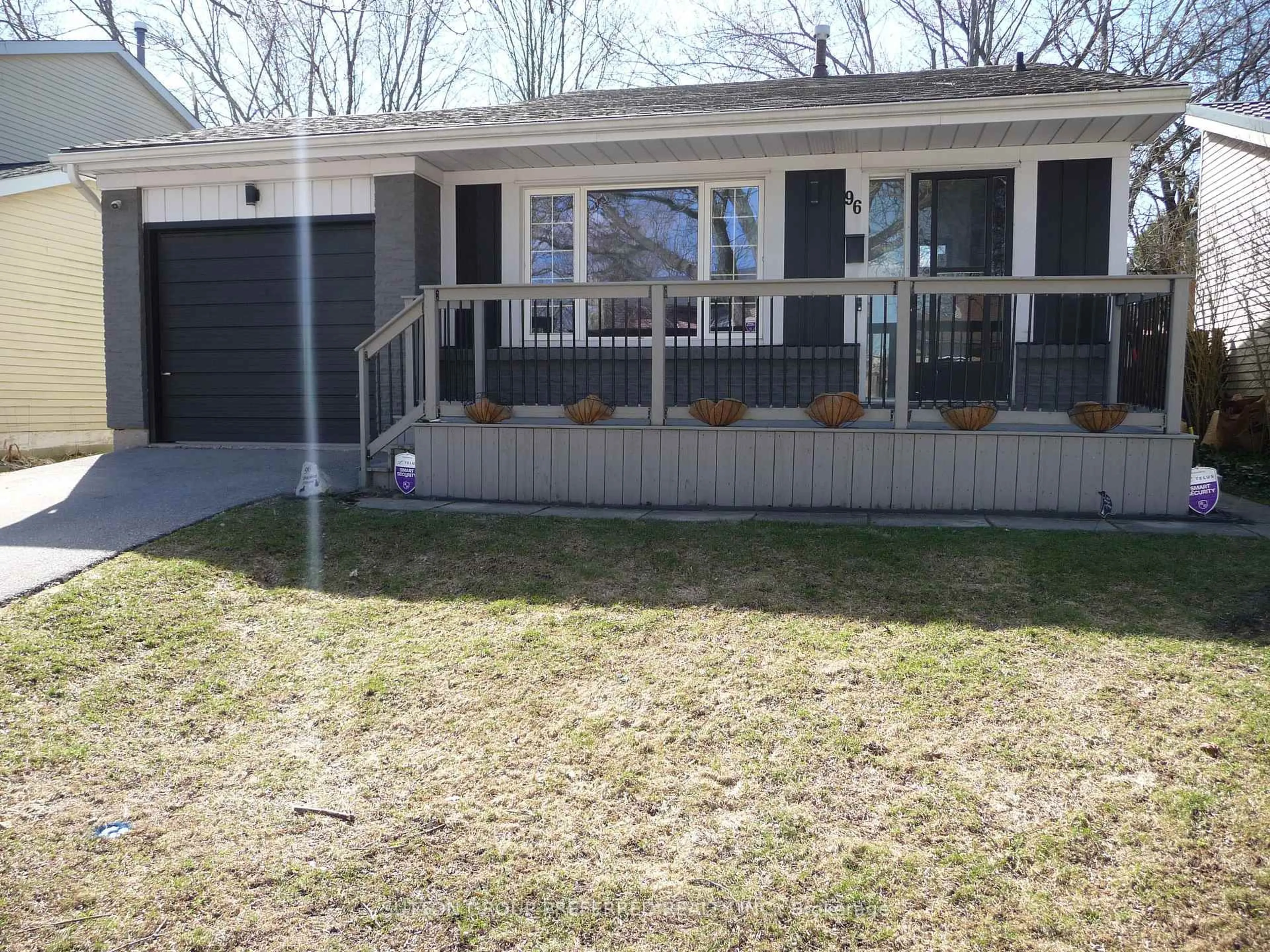 Home with vinyl exterior material, unknown for 96 Beechbank Cres, London South Ontario N6E 2P3